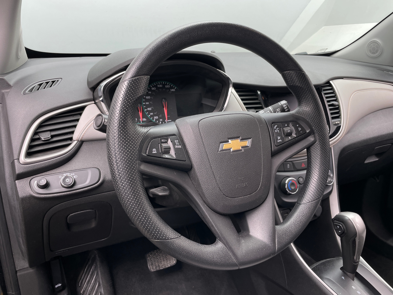 Thumbnail: 2020 Chevrolet Trax - 5