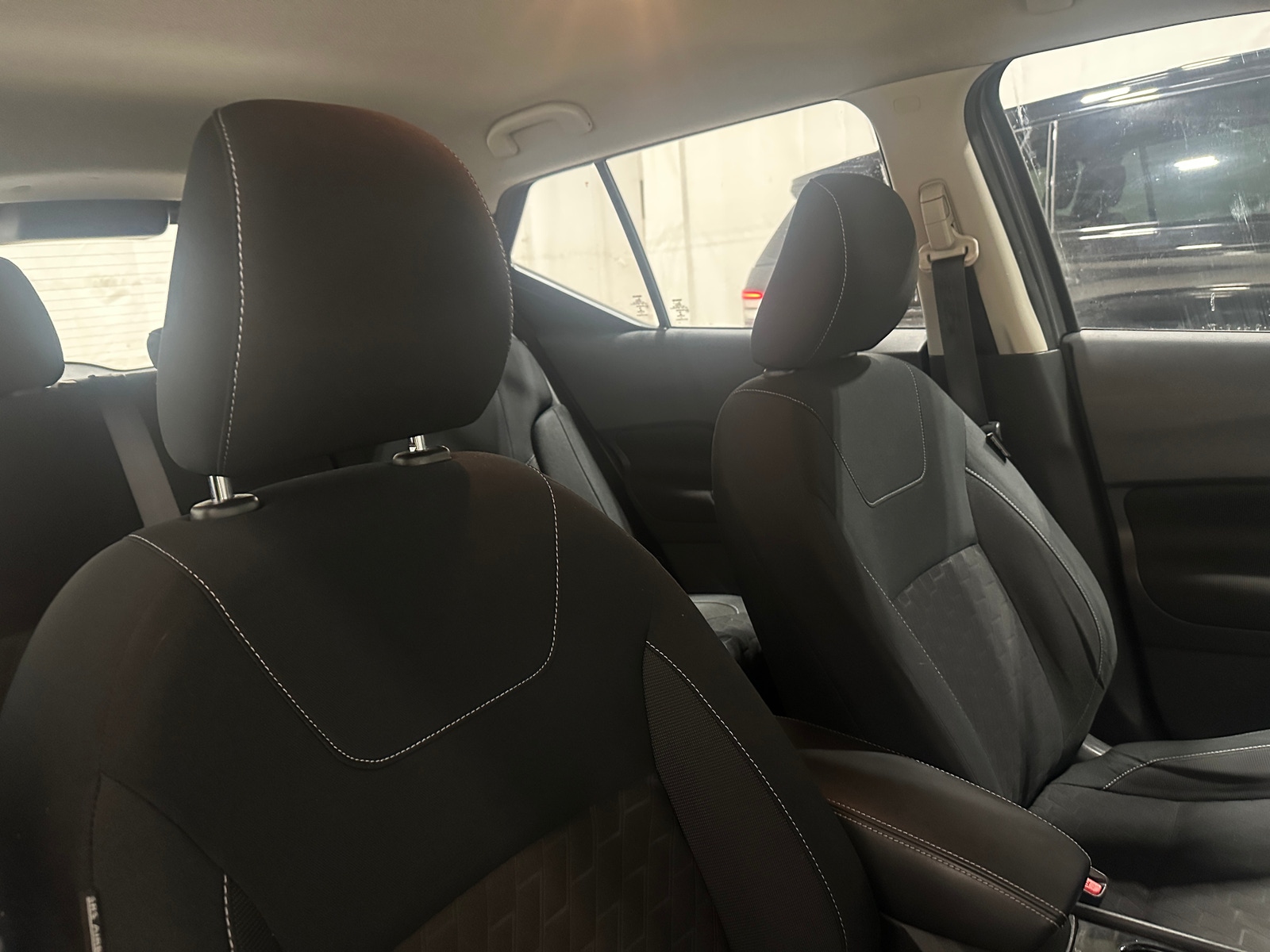 Thumbnail: 2021 Nissan Kicks - 2