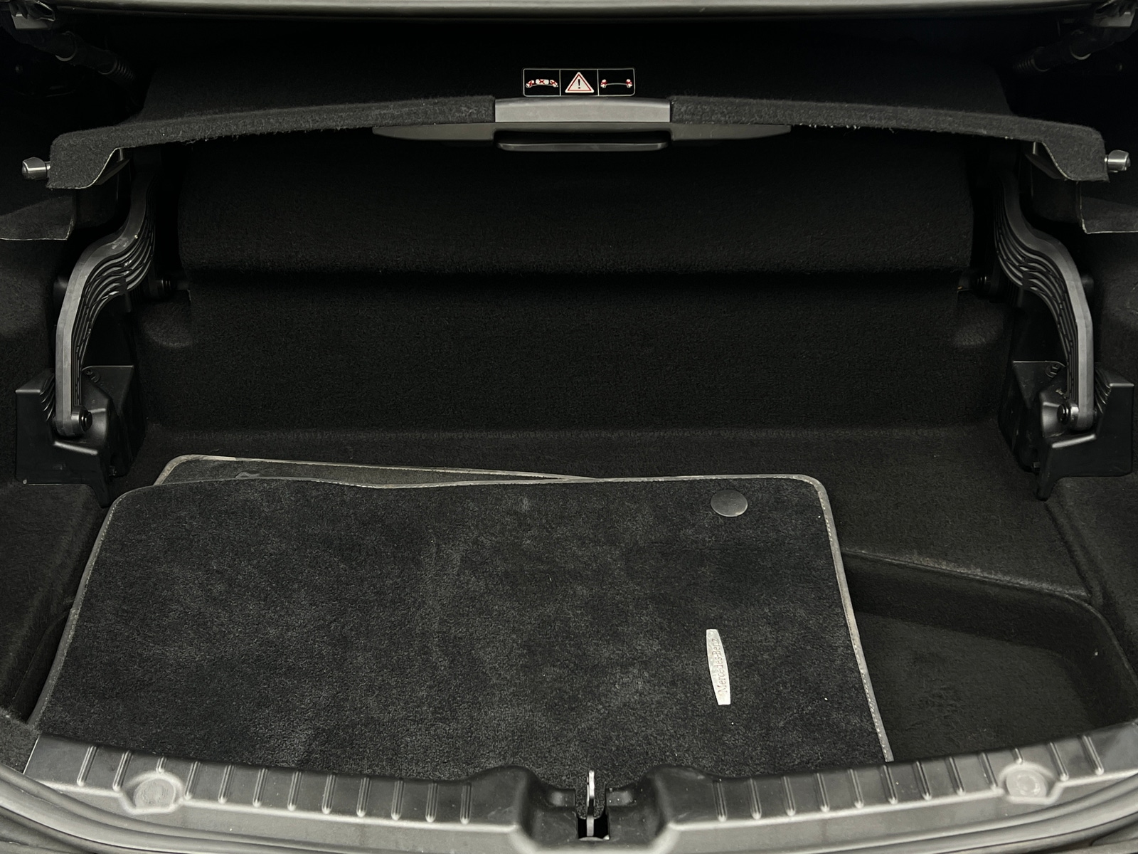 Thumbnail: 2015 Mercedes-Benz SLK - 5