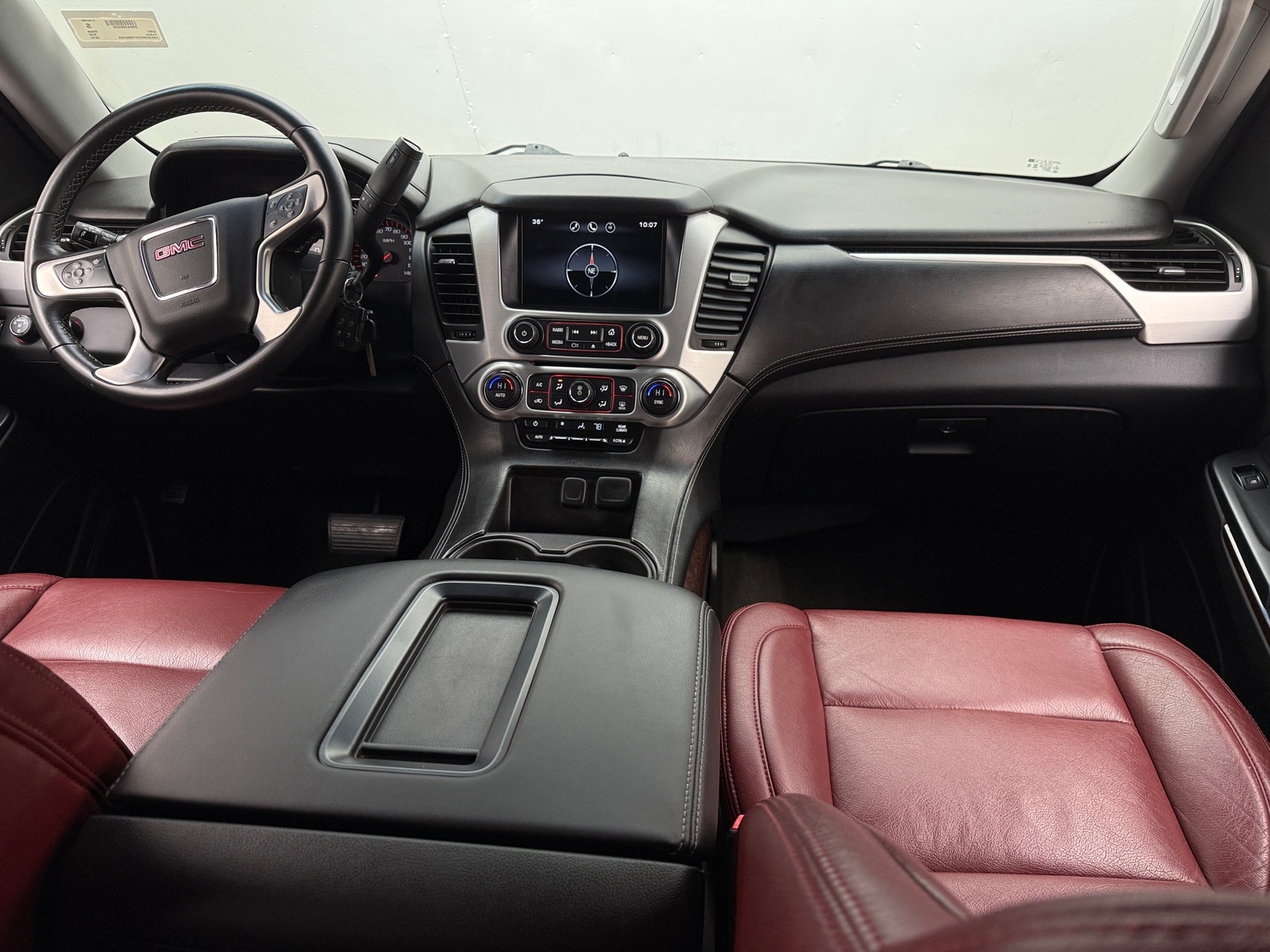 Thumbnail: 2015 GMC Yukon - 3