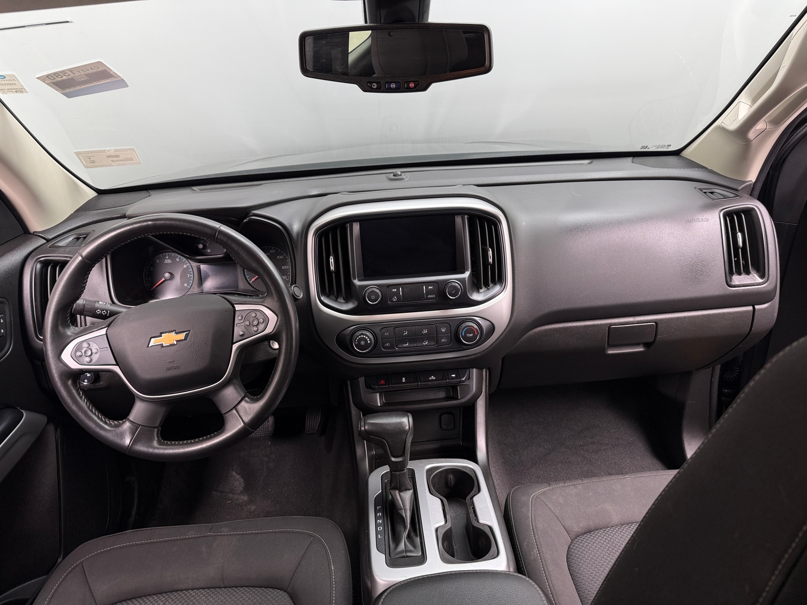 Thumbnail: 2021 Chevrolet Colorado - 3