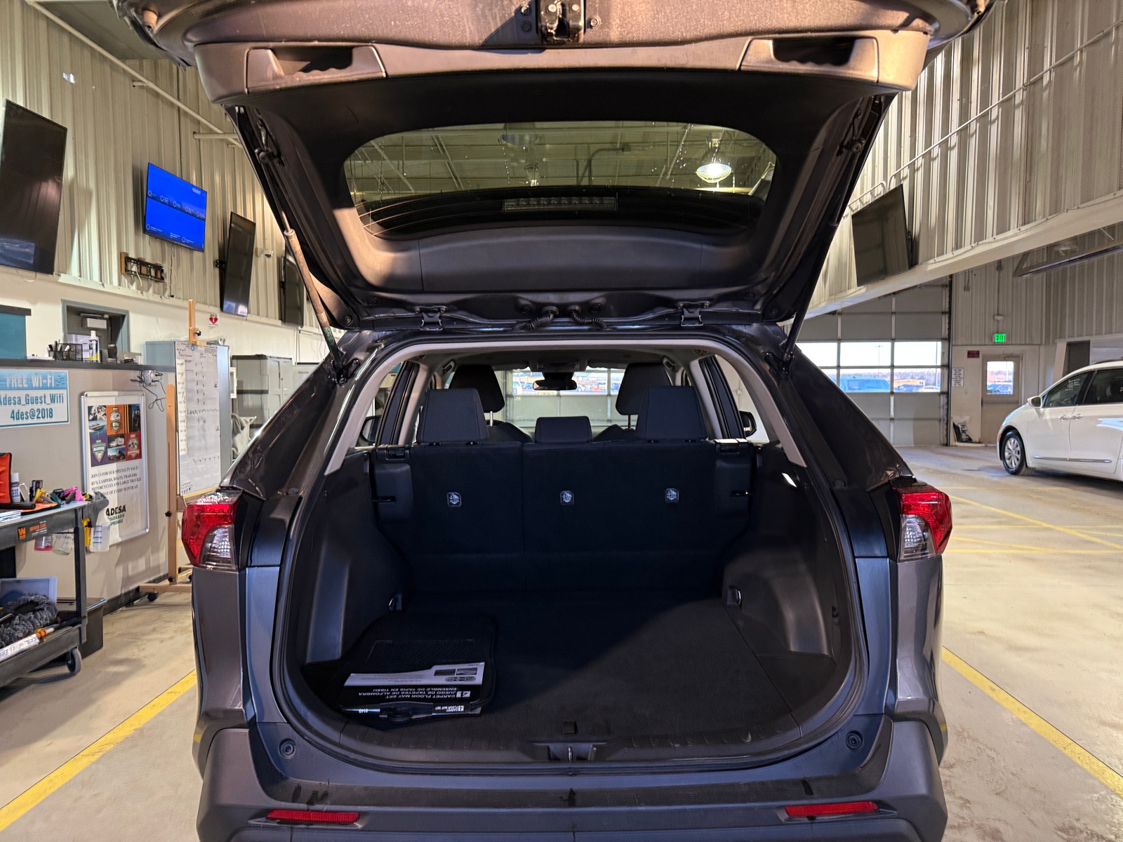 Thumbnail: 2025 Toyota RAV4 - 7