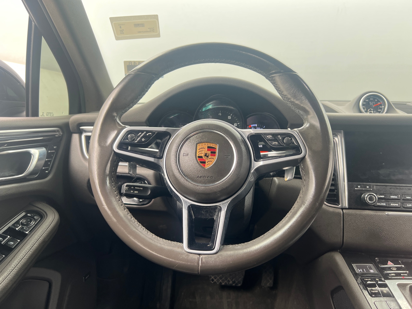 Thumbnail: 2018 Porsche Macan - 5