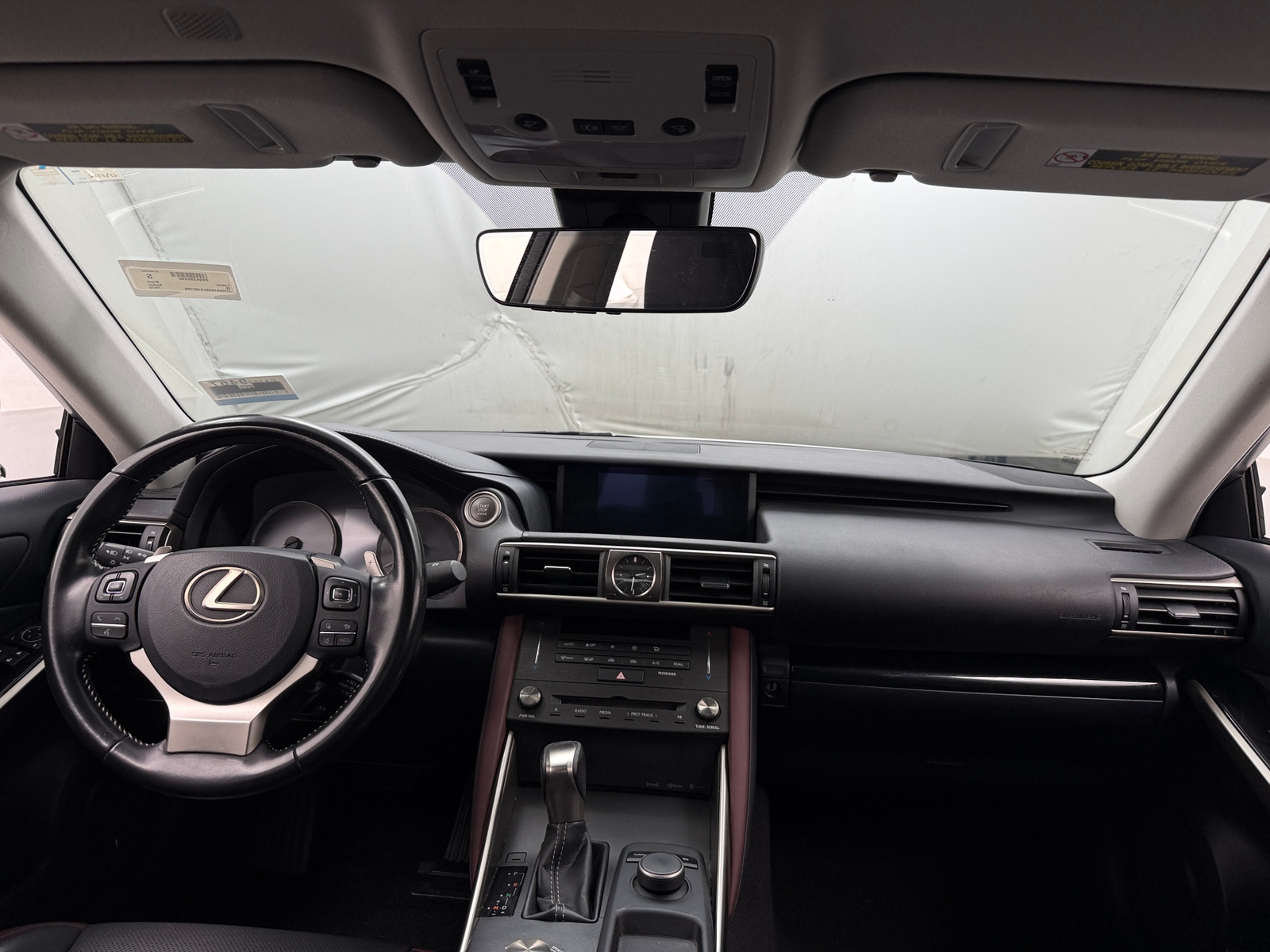 Thumbnail: 2020 Lexus IS - 2