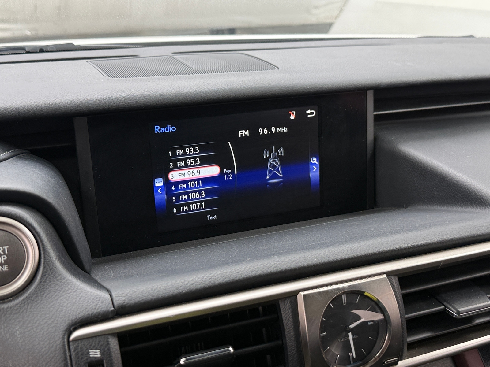 Thumbnail: 2020 Lexus IS - 3