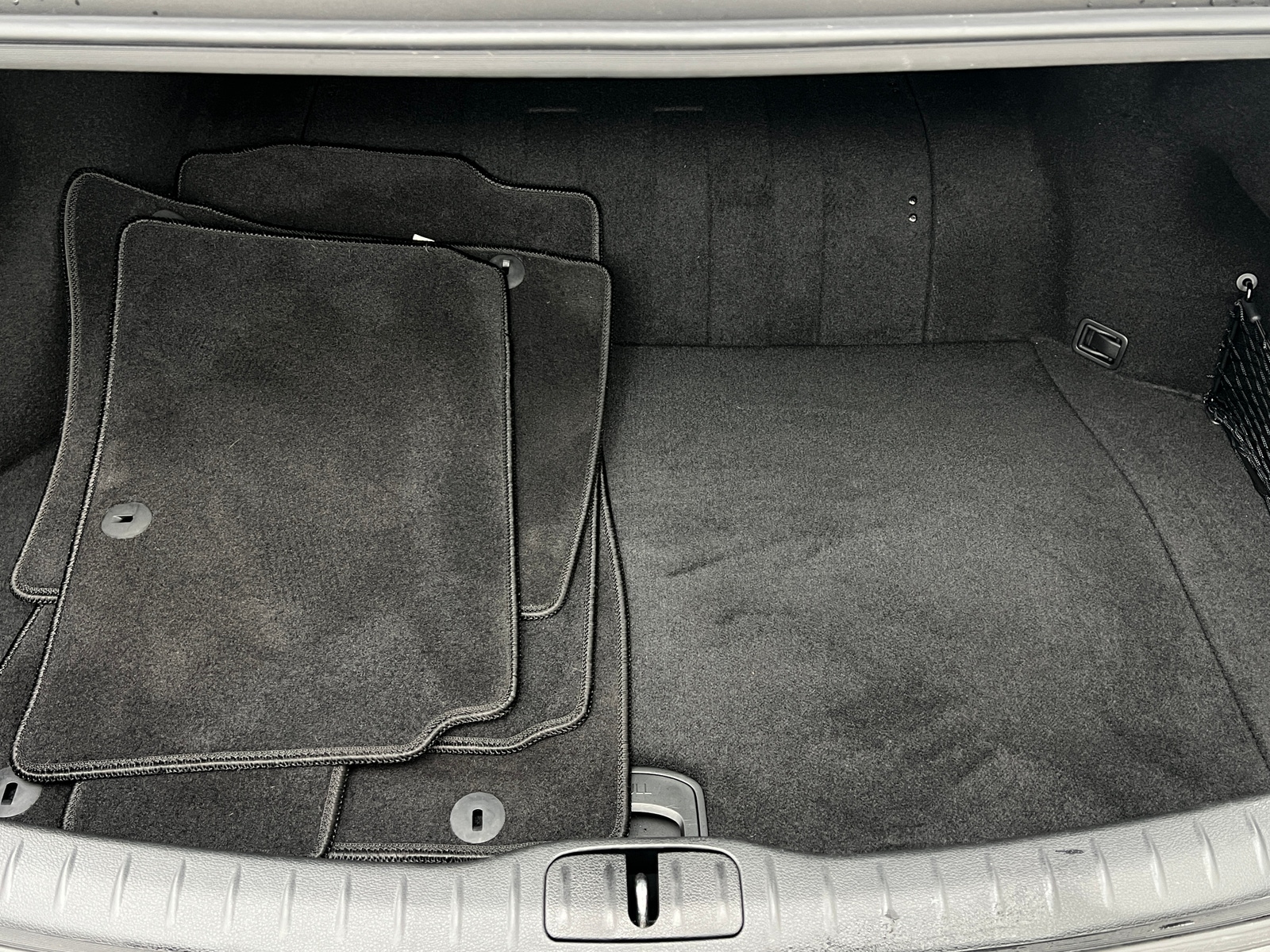 Thumbnail: 2024 Genesis G80 - 6