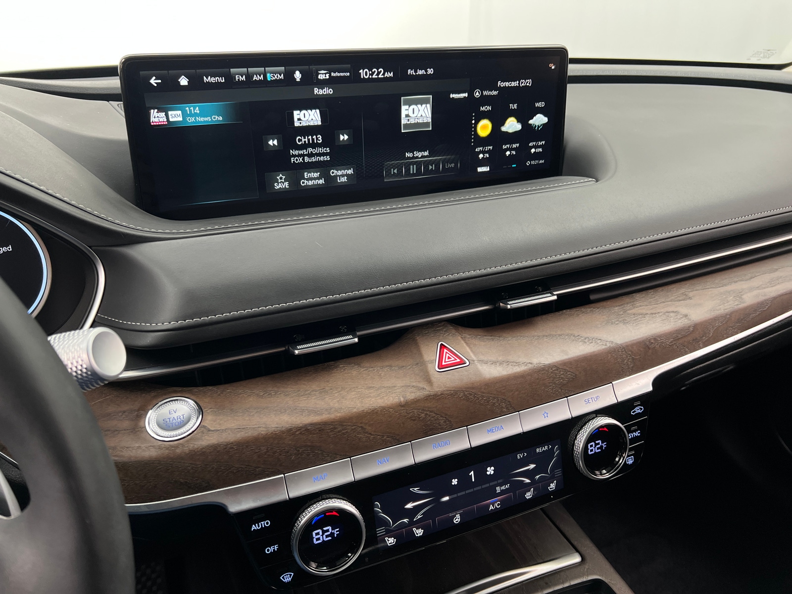 Thumbnail: 2024 Genesis G80 - 3