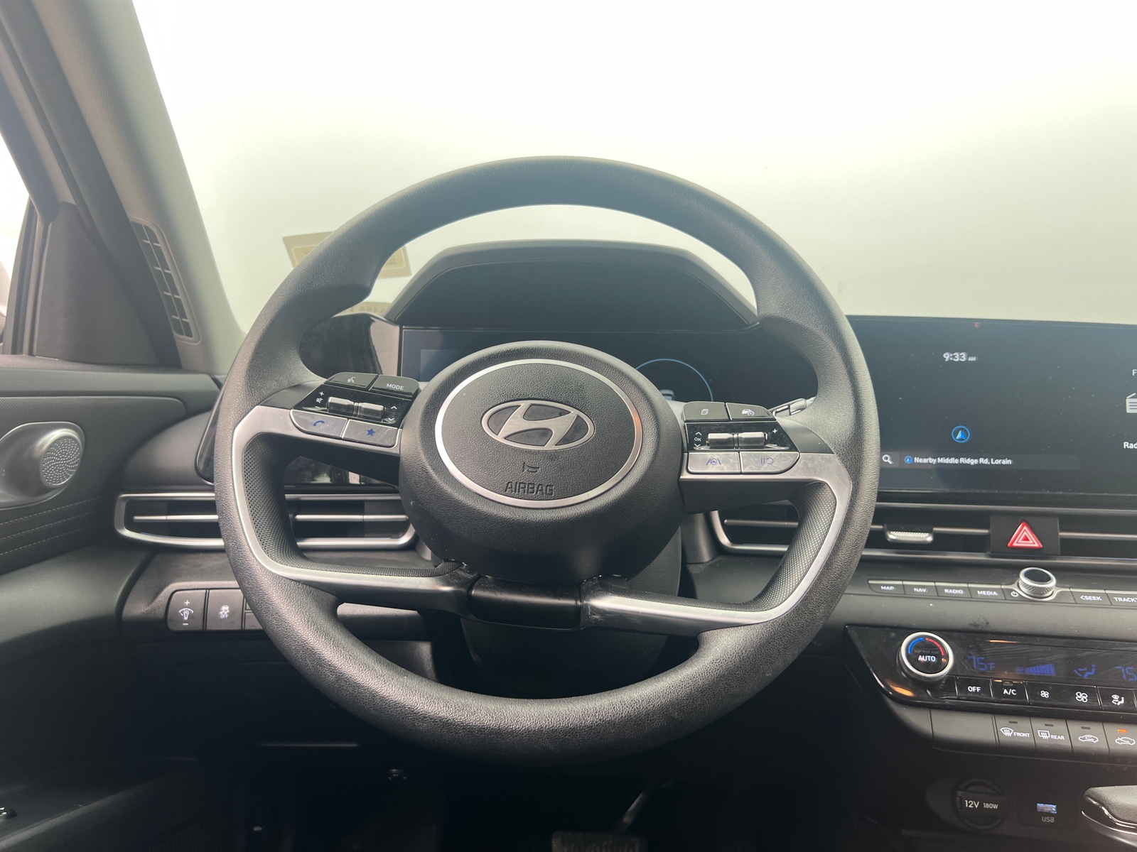 Thumbnail: 2024 Hyundai Elantra - 5