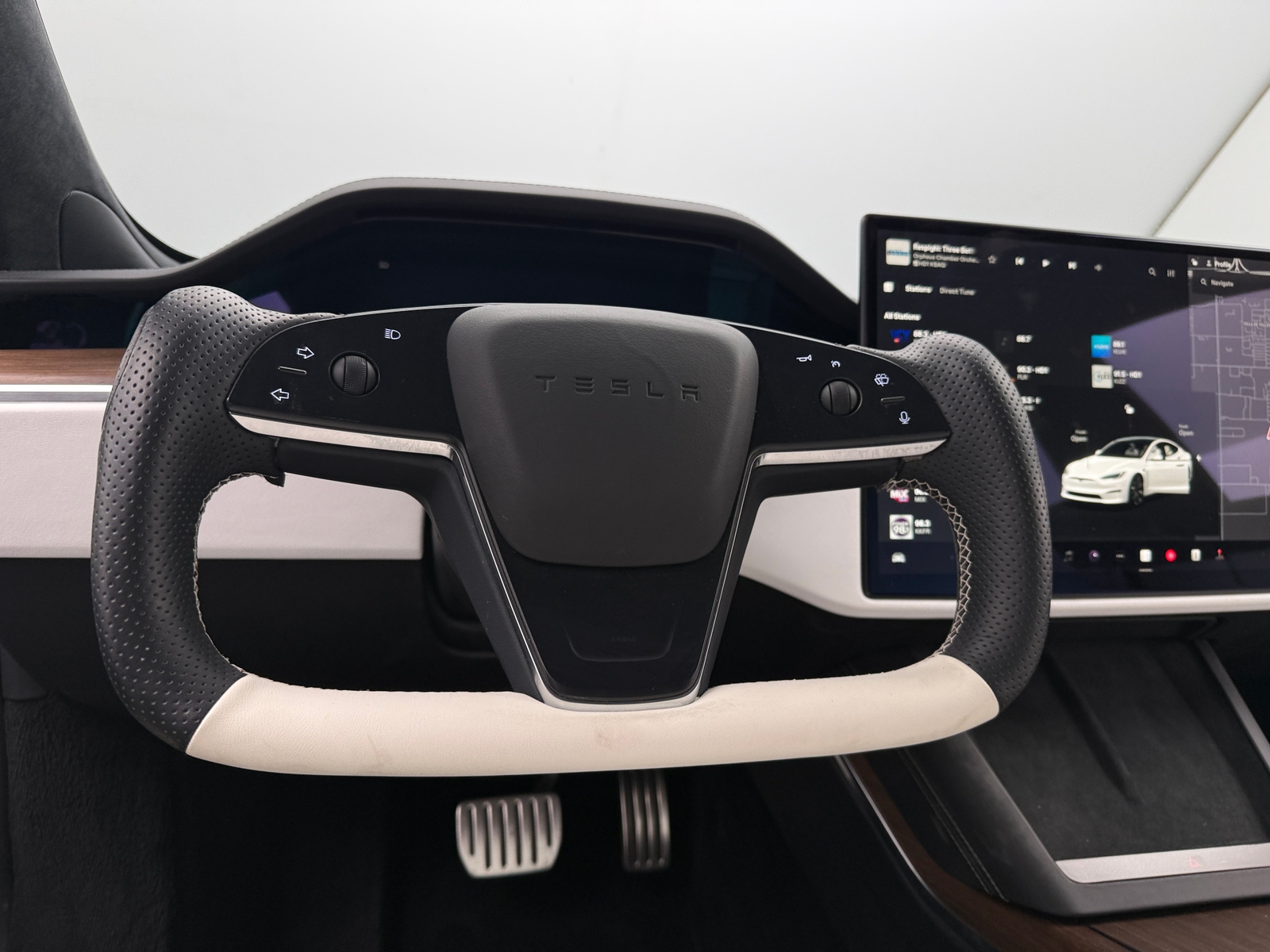 Thumbnail: 2022 Tesla Model S - 4