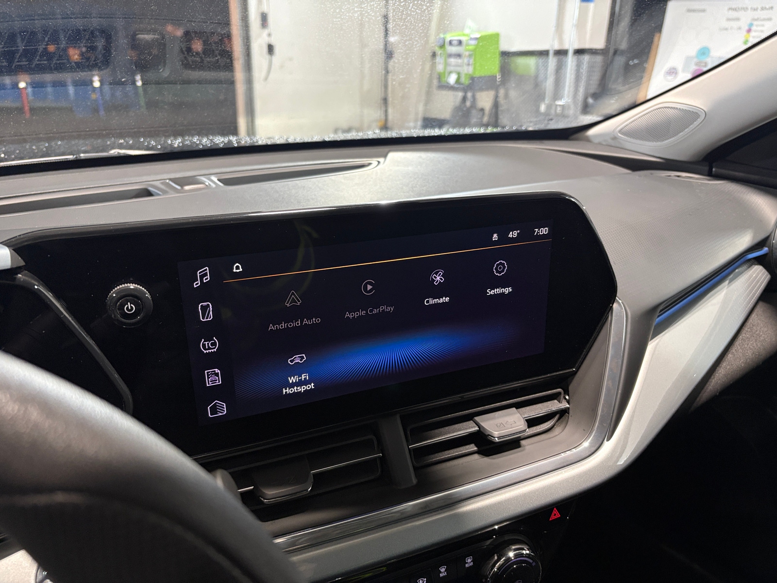 Thumbnail: 2025 Chevrolet Trax - 4