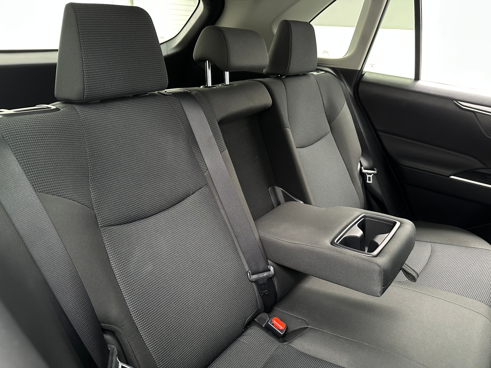 Thumbnail: 2025 Toyota RAV4 - 6