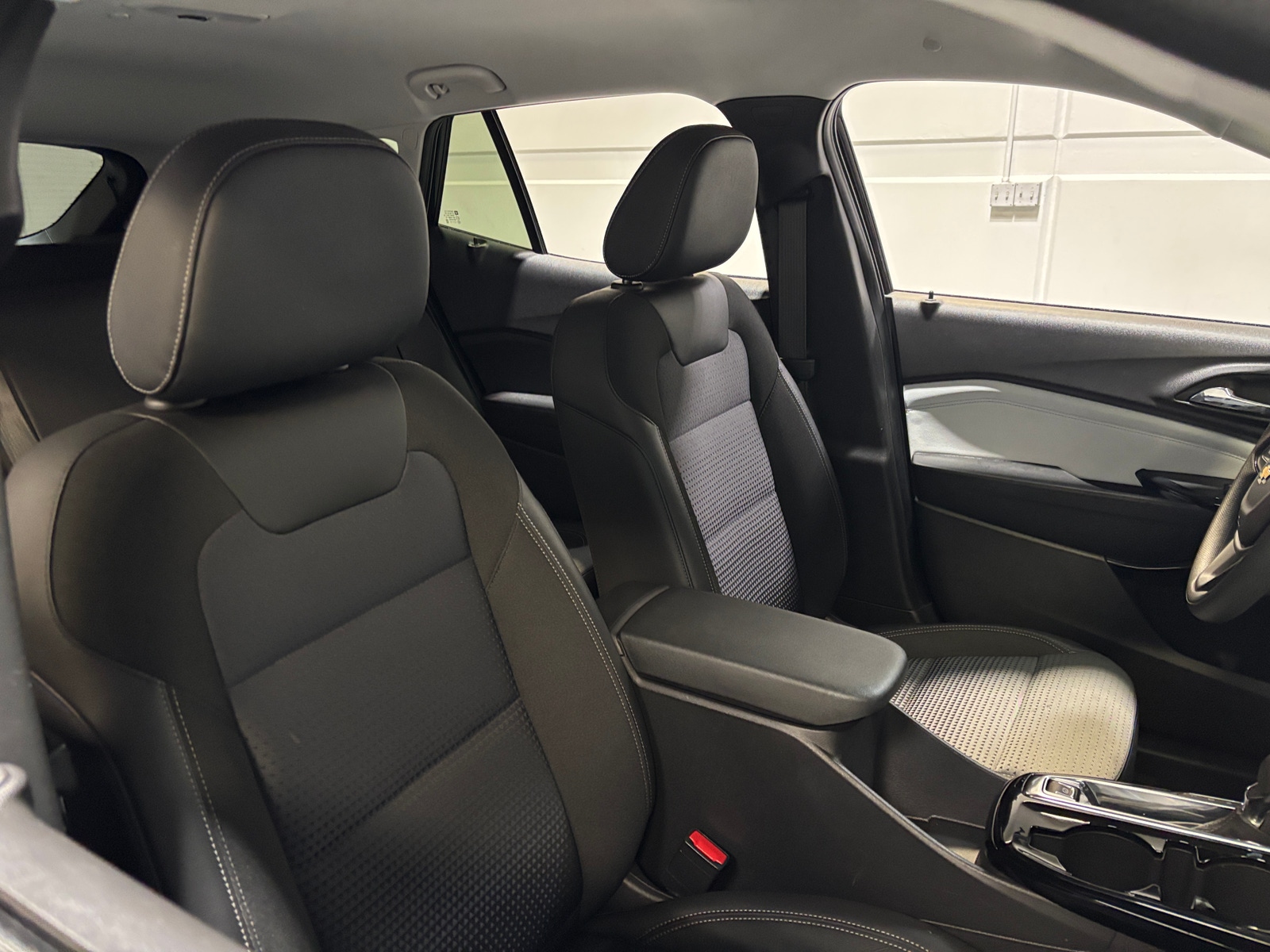 Thumbnail: 2025 Chevrolet Trax - 2