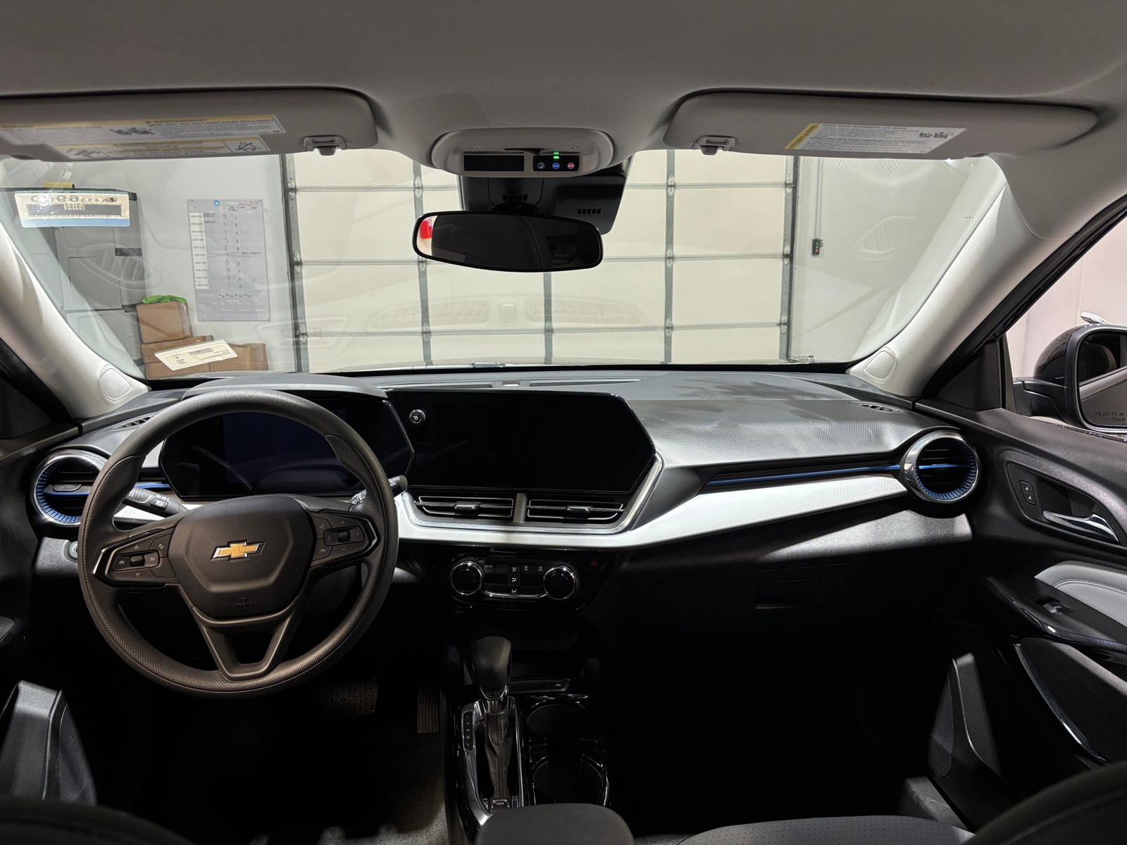 Thumbnail: 2025 Chevrolet Trax - 3