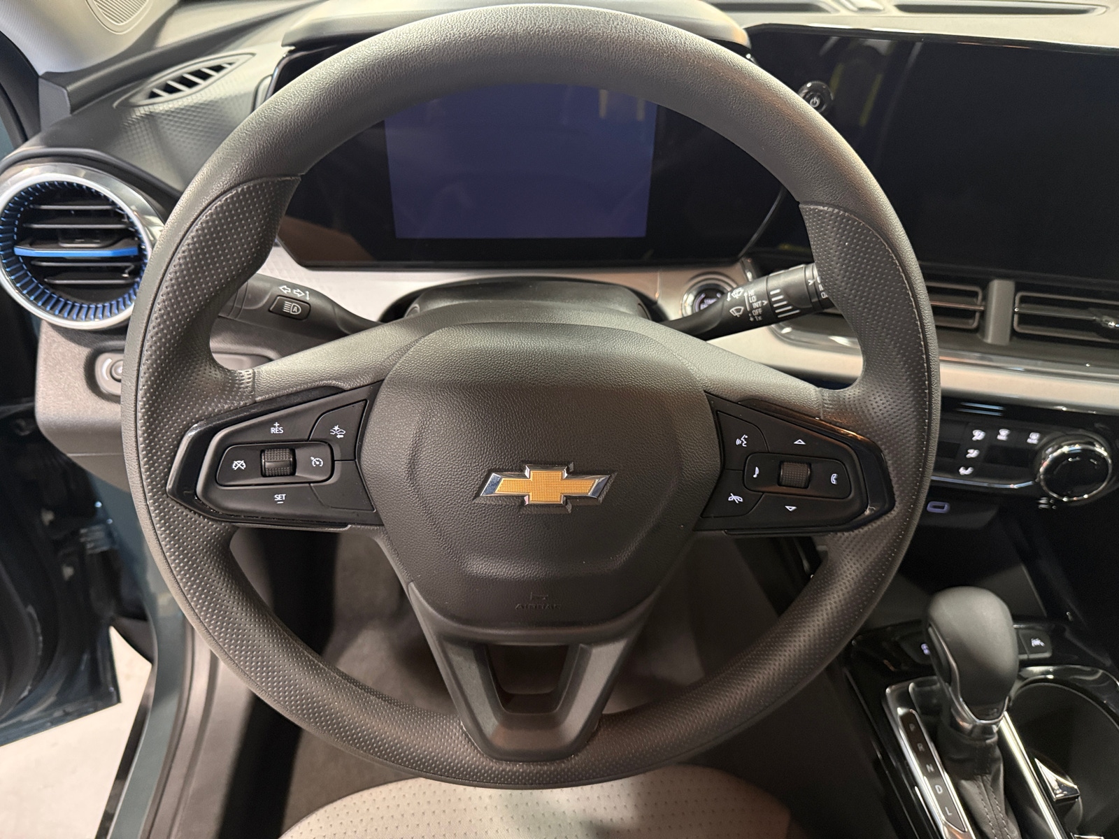 Thumbnail: 2025 Chevrolet Trax - 5