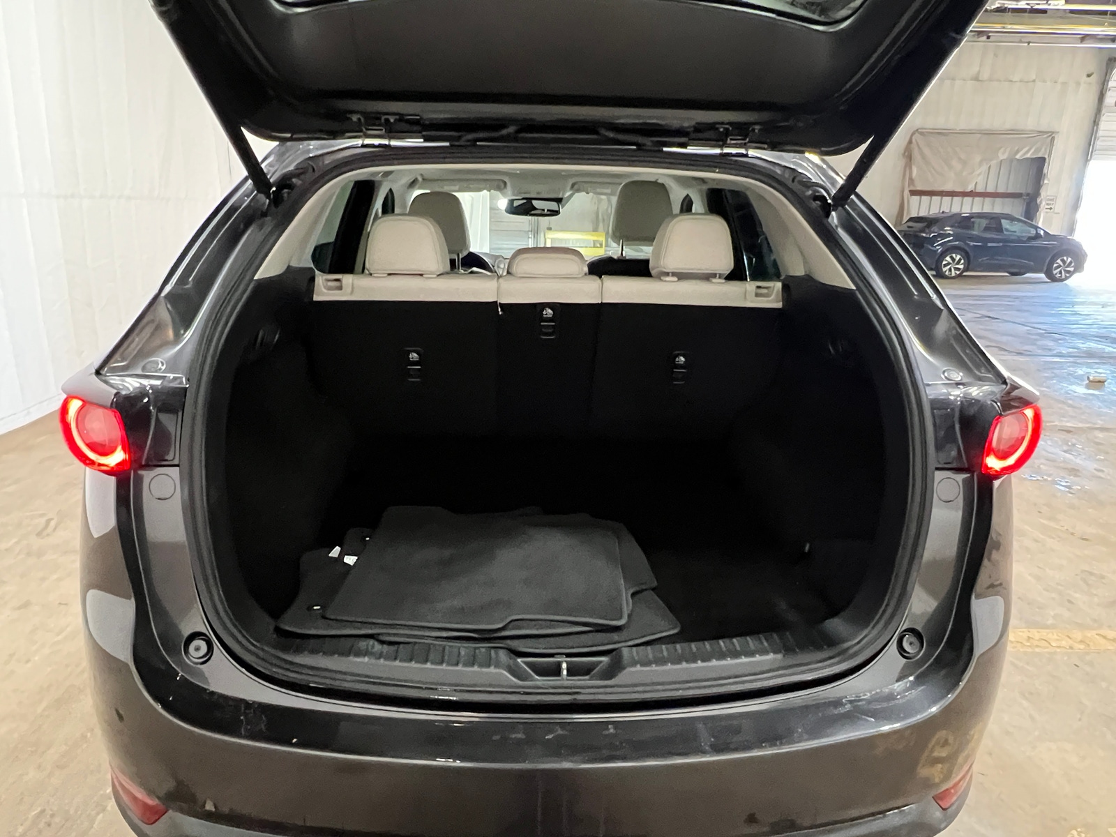 Thumbnail: 2018 Mazda CX-5 - 6