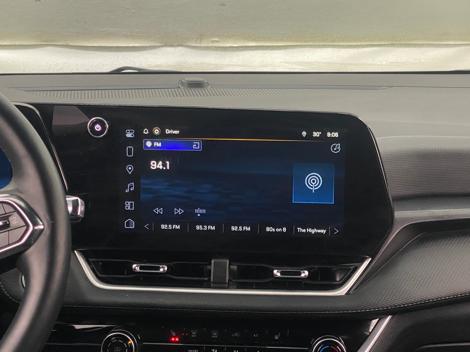 Thumbnail: 2025 Chevrolet Equinox - 4