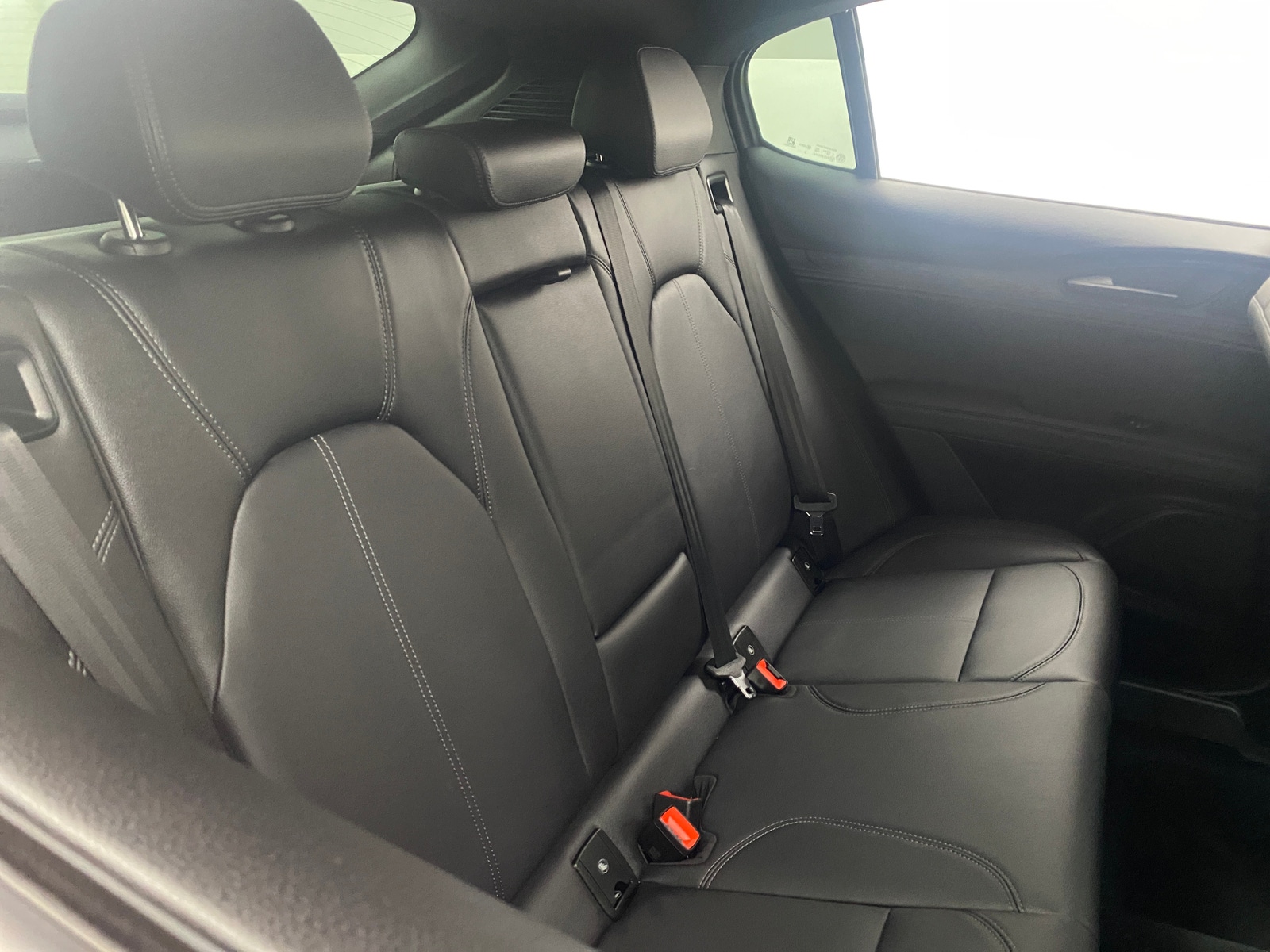 Thumbnail: 2024 Alfa Romeo Stelvio - 5