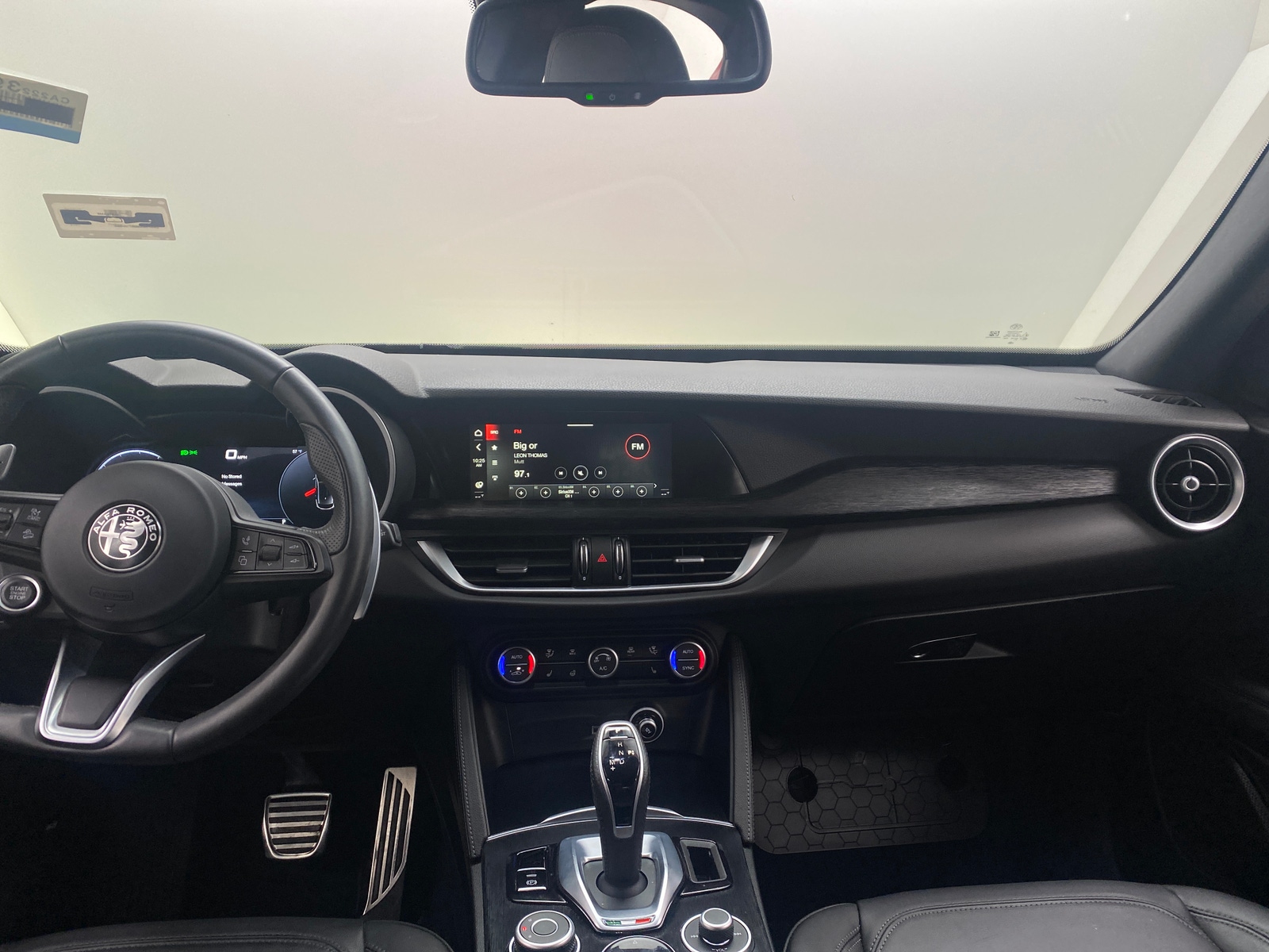 Thumbnail: 2024 Alfa Romeo Stelvio - 2