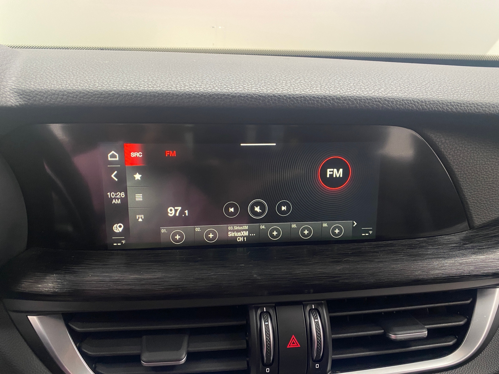 Thumbnail: 2024 Alfa Romeo Stelvio - 3