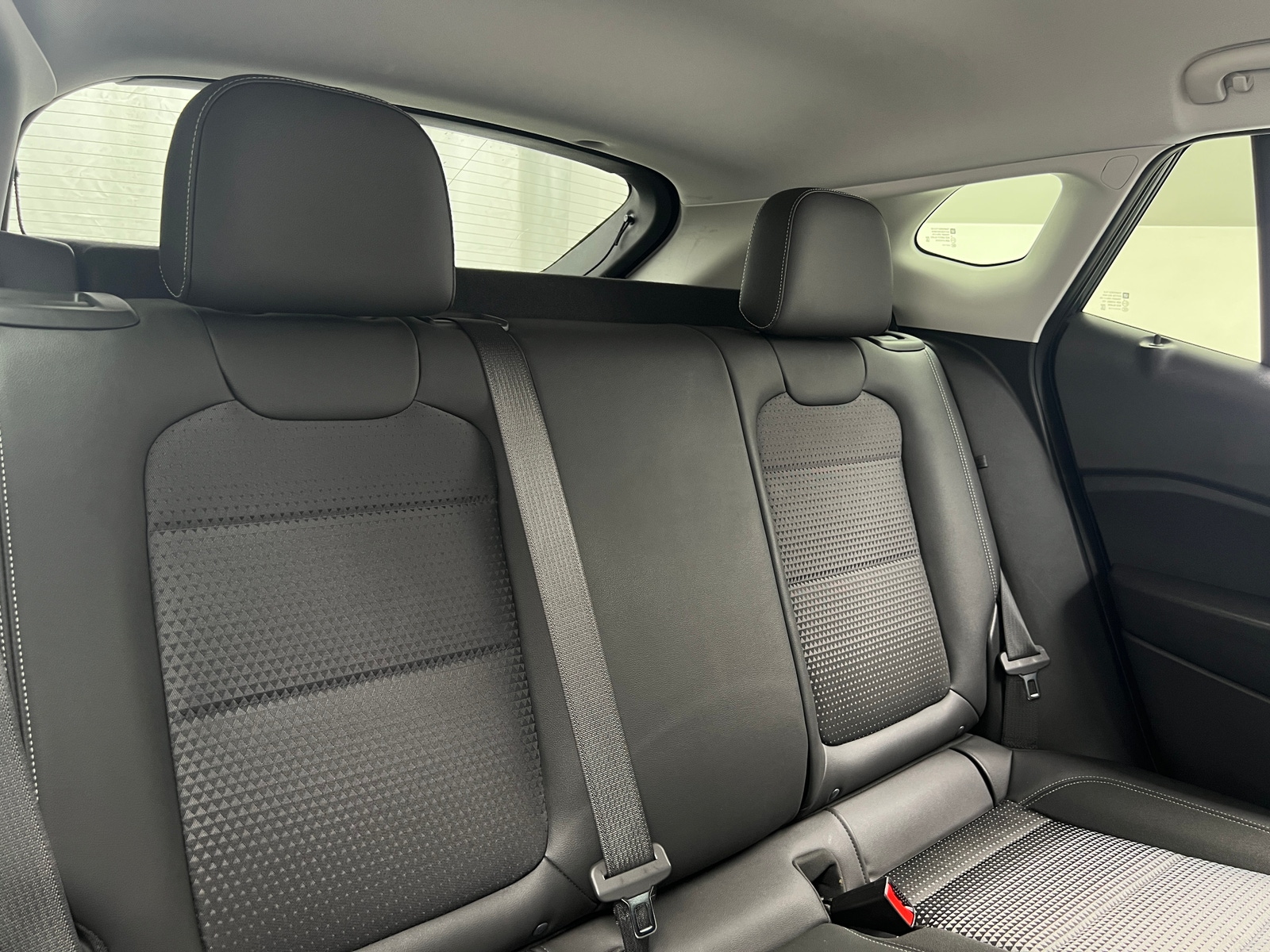 Thumbnail: 2025 Chevrolet Trax - 6