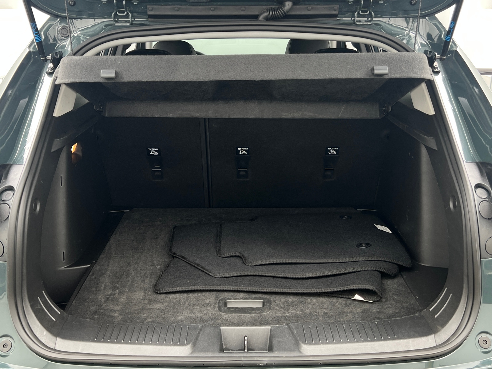 Thumbnail: 2025 Chevrolet Trax - 7