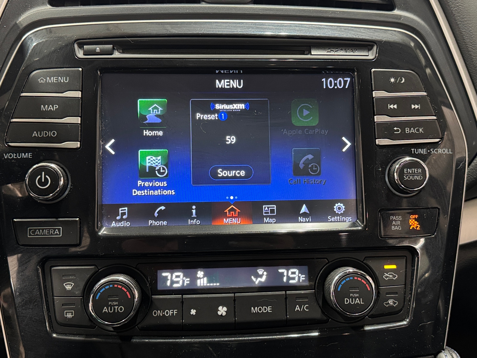 Thumbnail: 2017 Nissan Maxima - 3