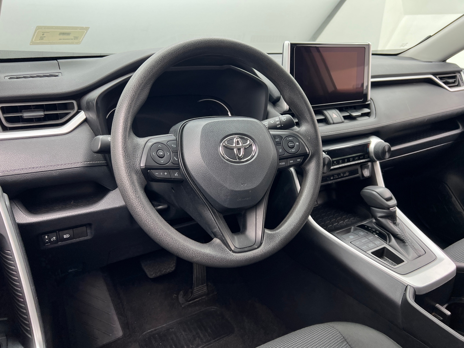 Thumbnail: 2024 Toyota RAV4 - 5