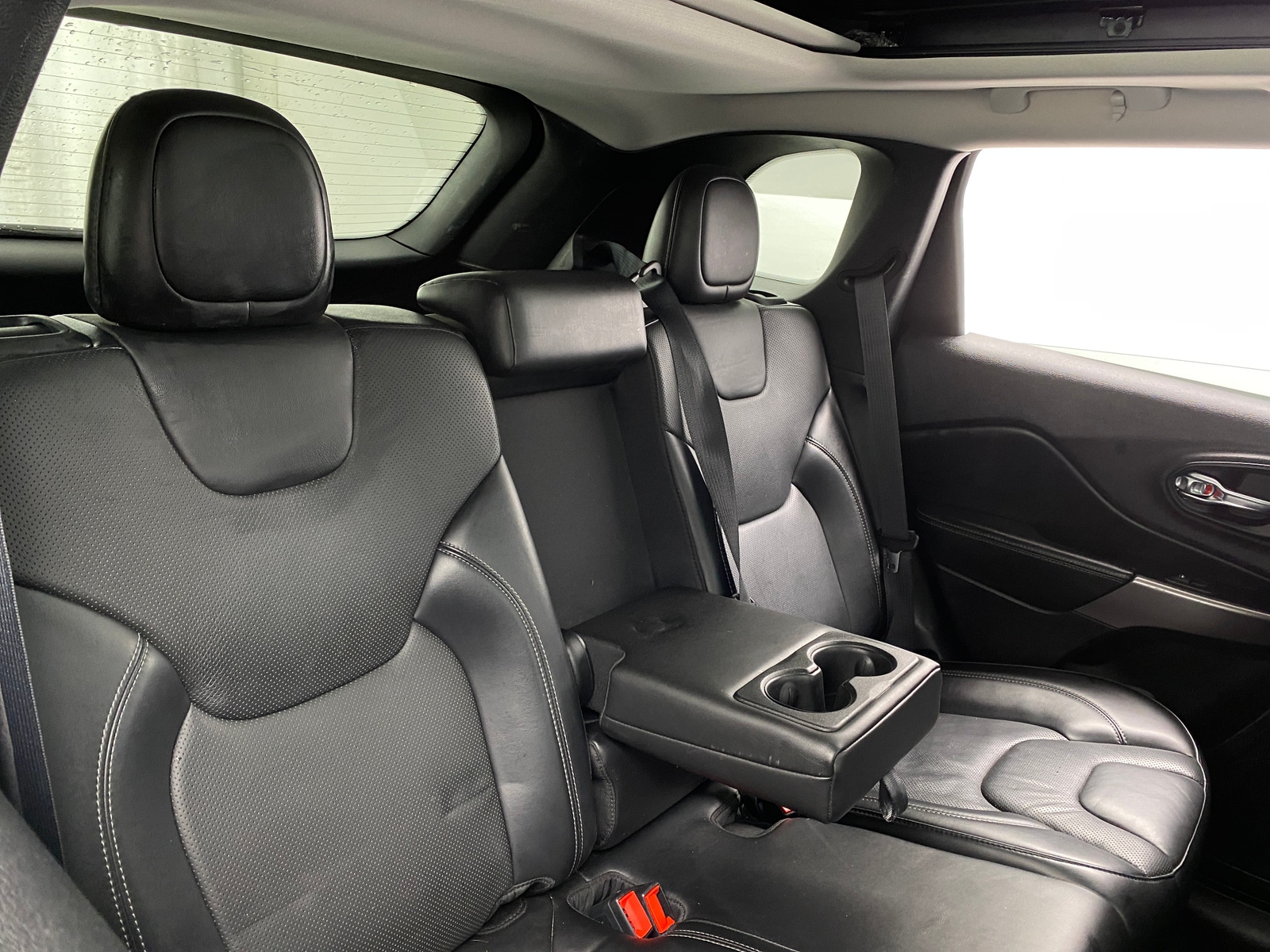 Thumbnail: 2021 Jeep Cherokee - 5