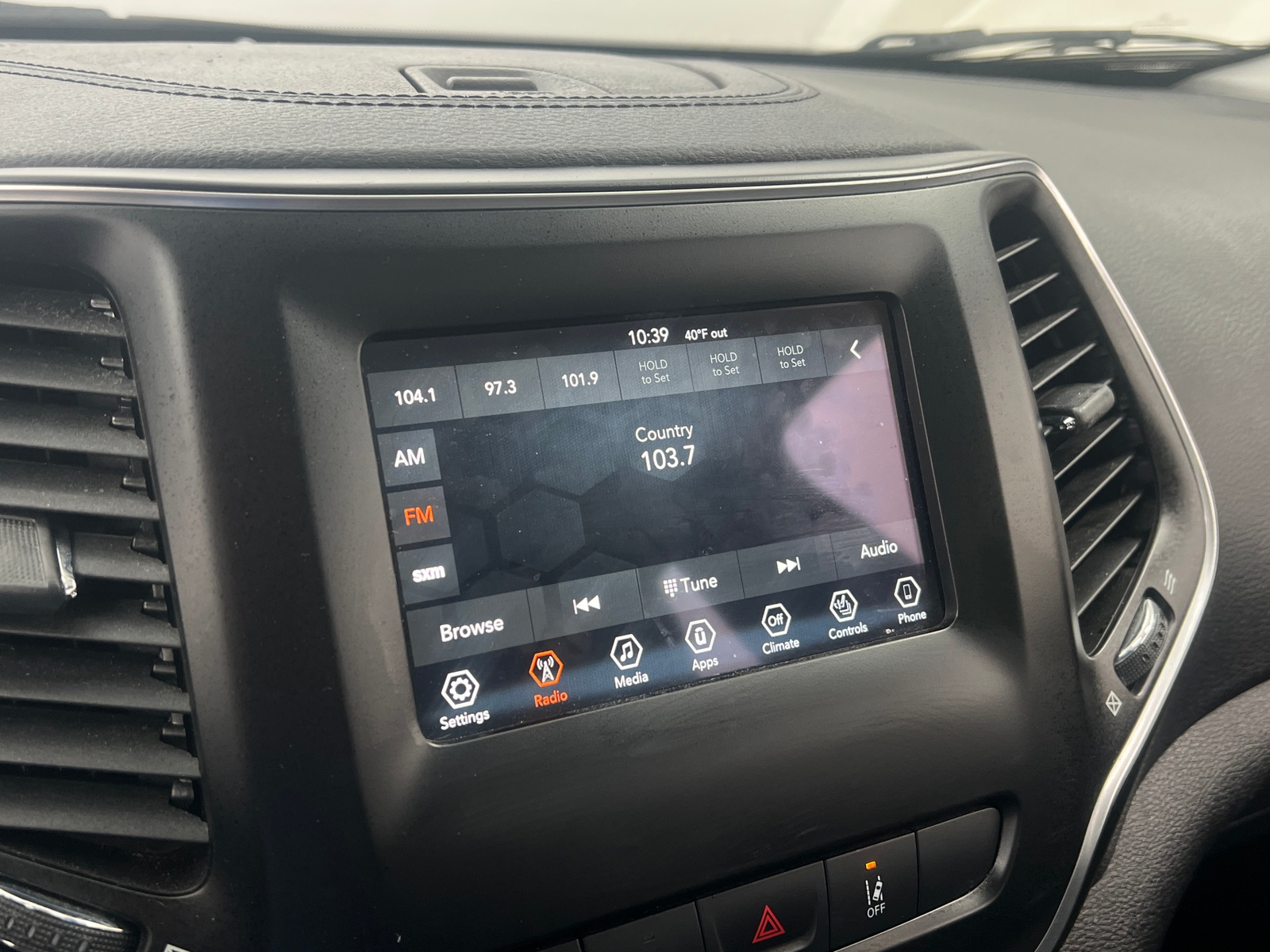 Thumbnail: 2021 Jeep Cherokee - 3