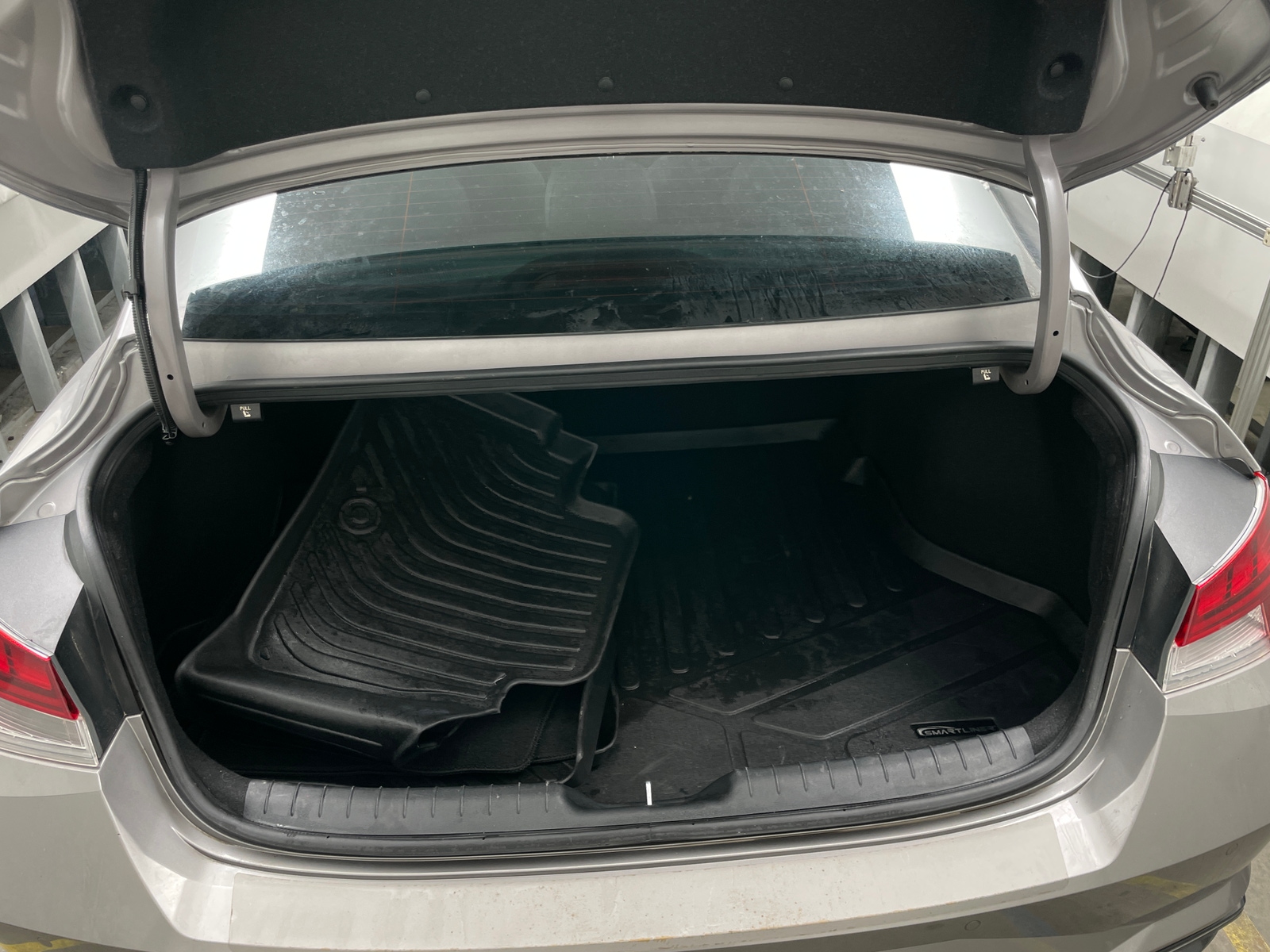 Thumbnail: 2023 Hyundai Elantra - 6