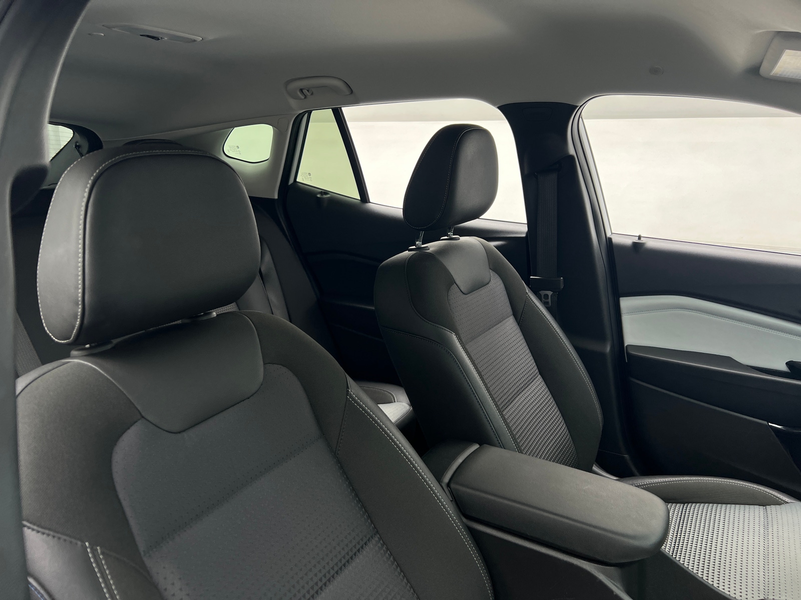 Thumbnail: 2025 Chevrolet Trax - 2