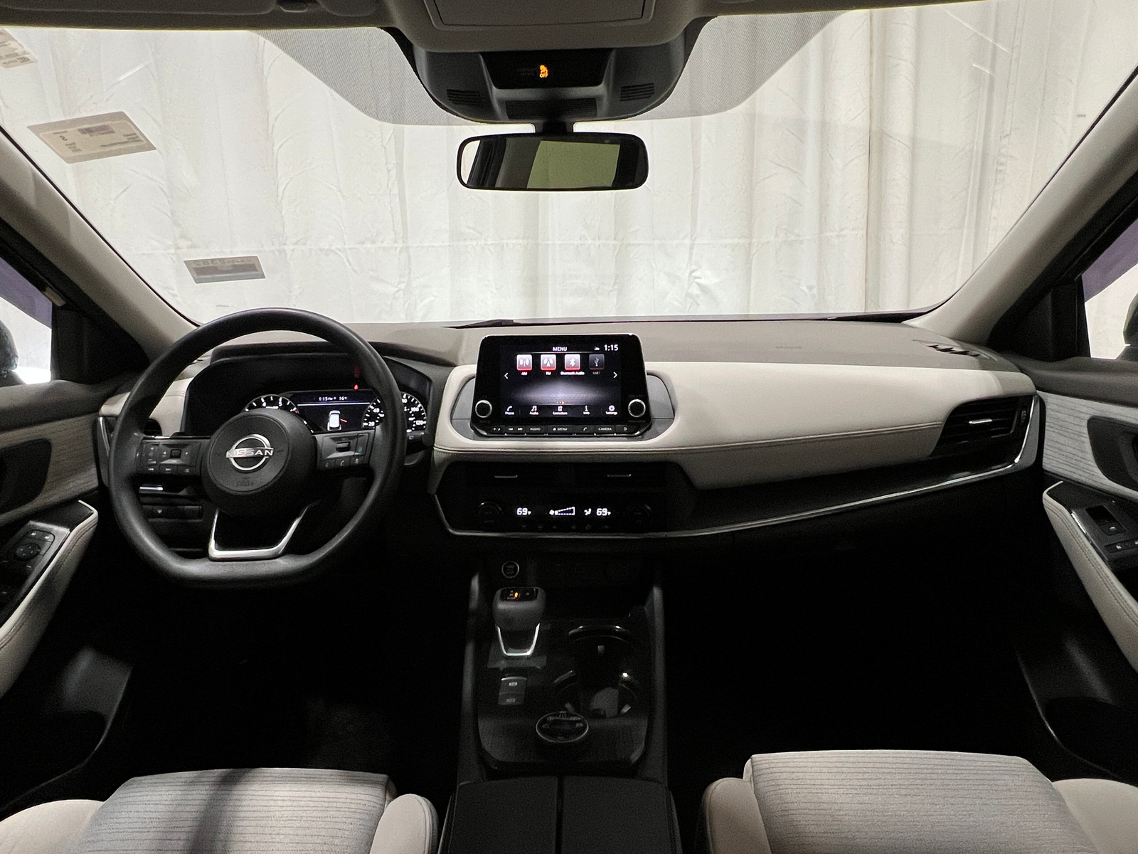 Thumbnail: 2023 Nissan Rogue - 3