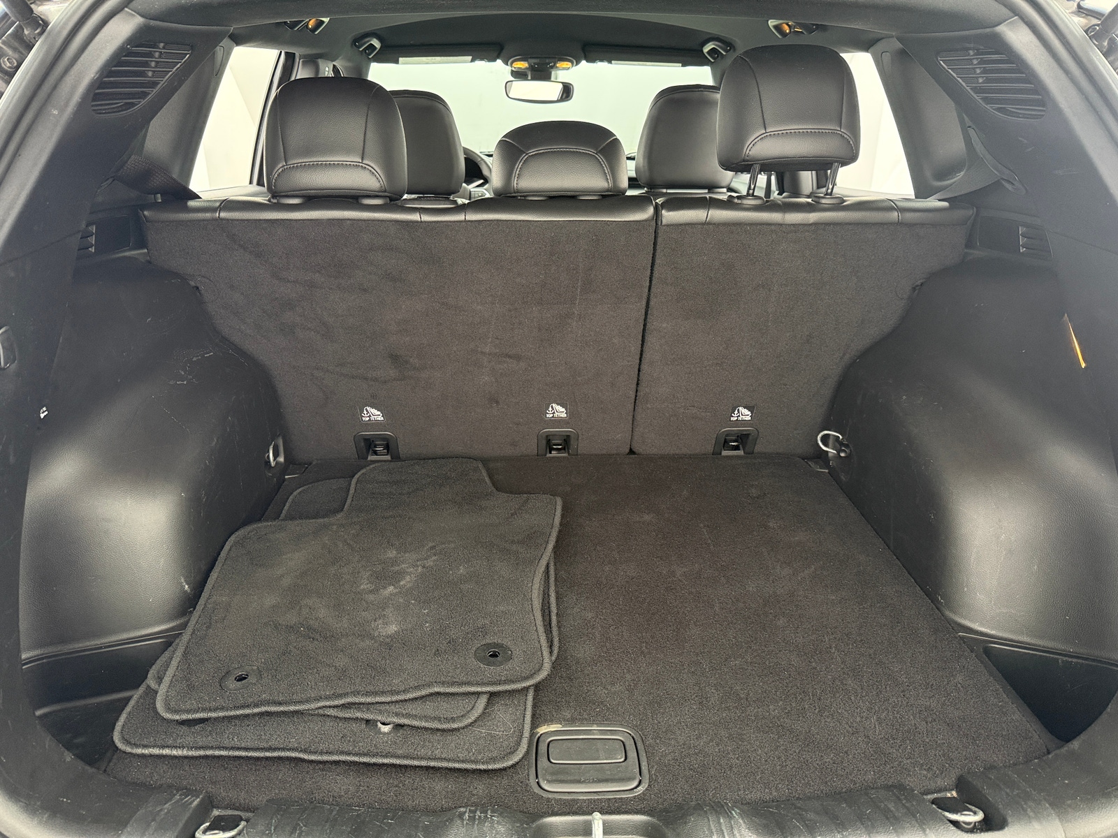 Thumbnail: 2023 Jeep Compass - 7