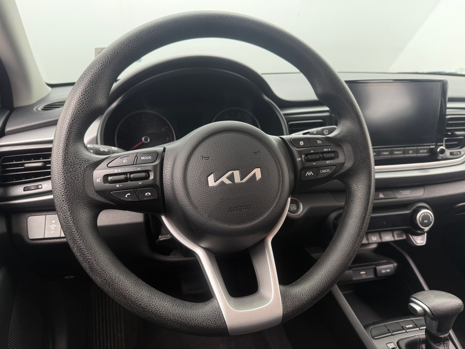 Thumbnail: 2023 Kia Rio - 5