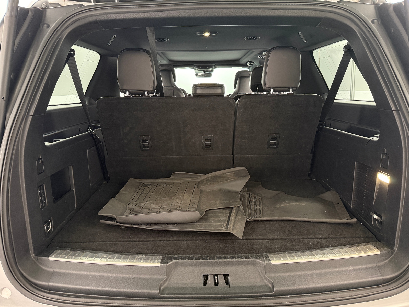 Thumbnail: 2018 Lincoln Navigator L - 6