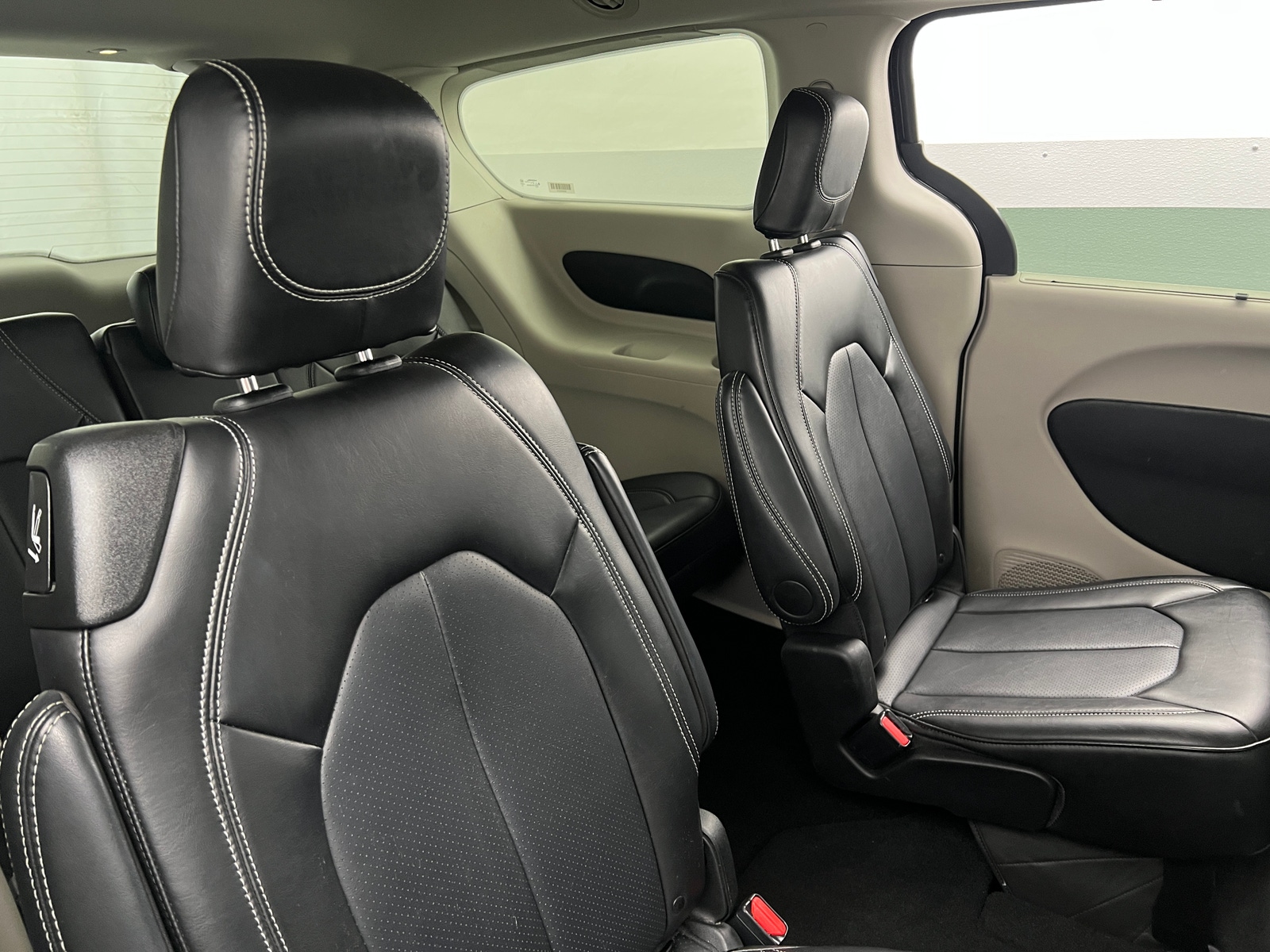 Thumbnail: 2024 Chrysler Pacifica - 5