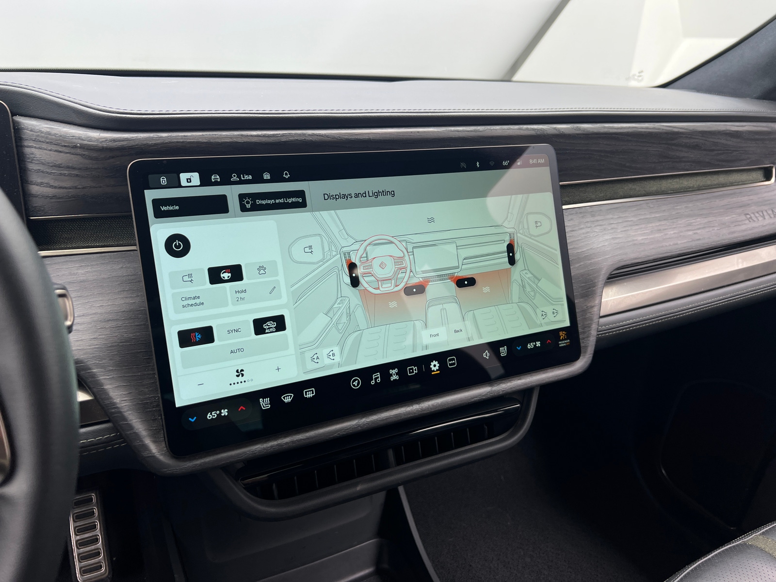 Thumbnail: 2022 Rivian R1T - 3