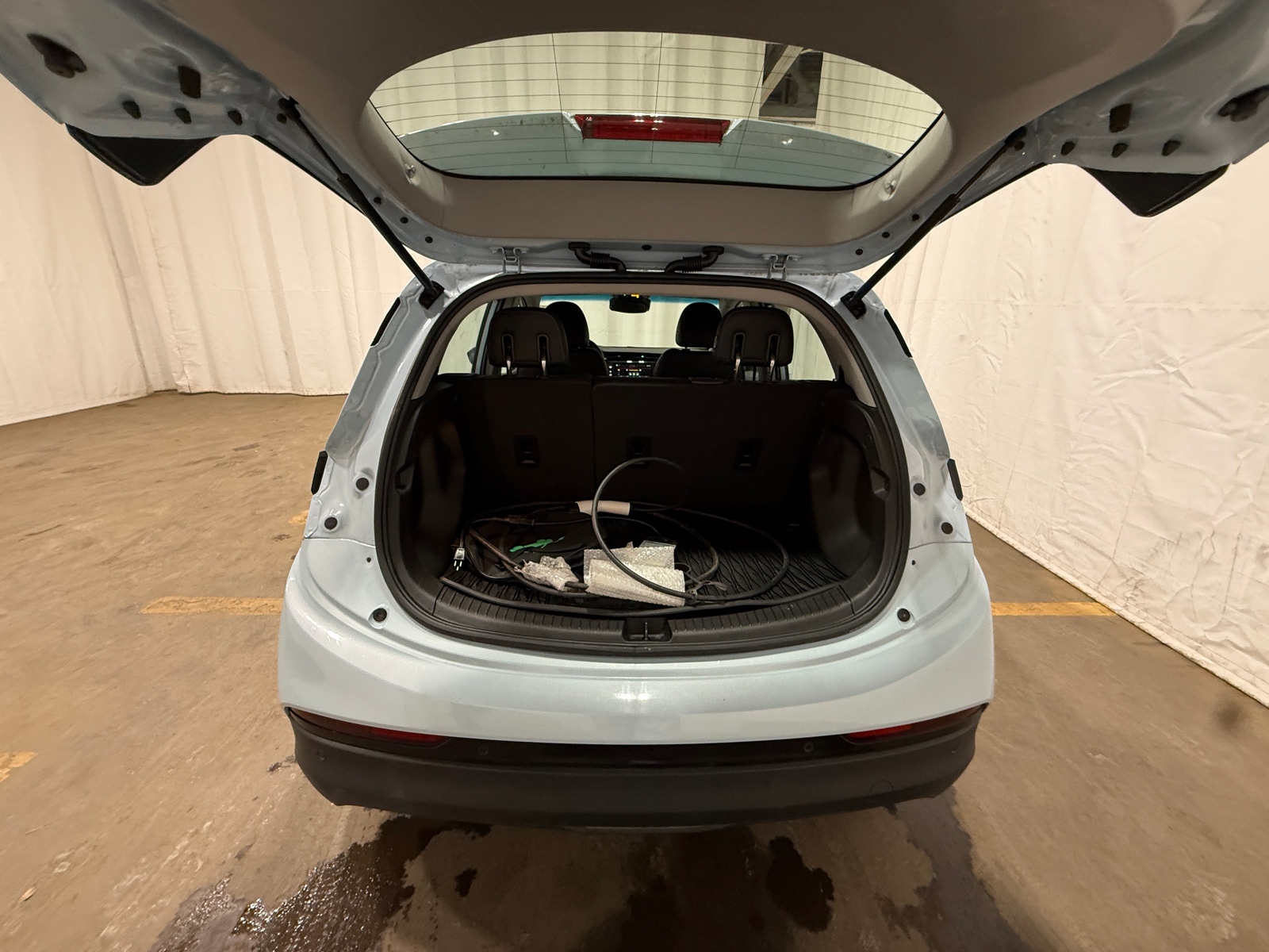 Thumbnail: 2023 Chevrolet Bolt EV - 6