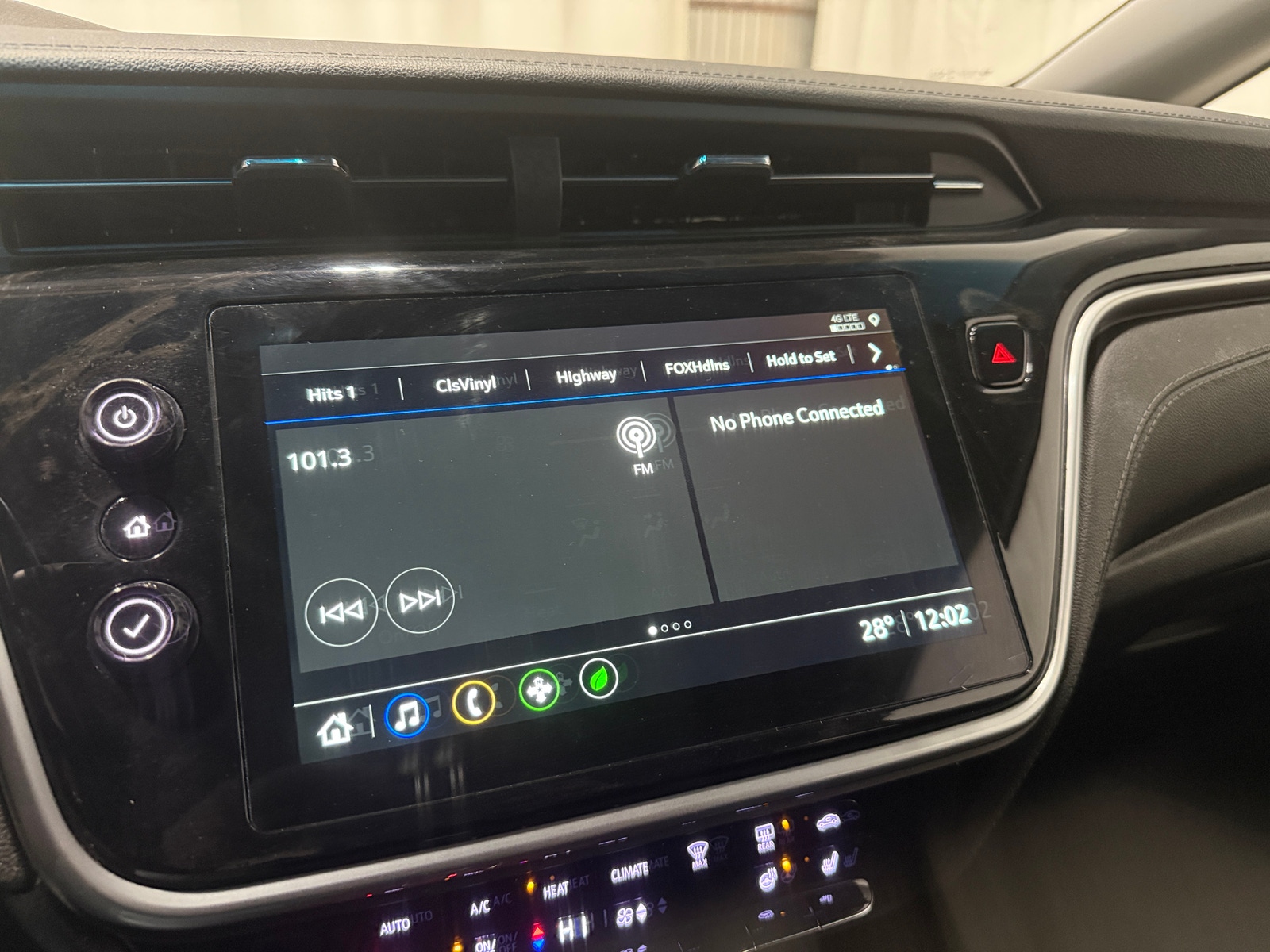 Thumbnail: 2023 Chevrolet Bolt EV - 3