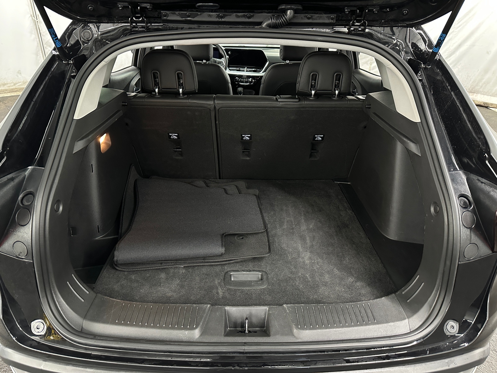 Thumbnail: 2025 Chevrolet Trax - 7