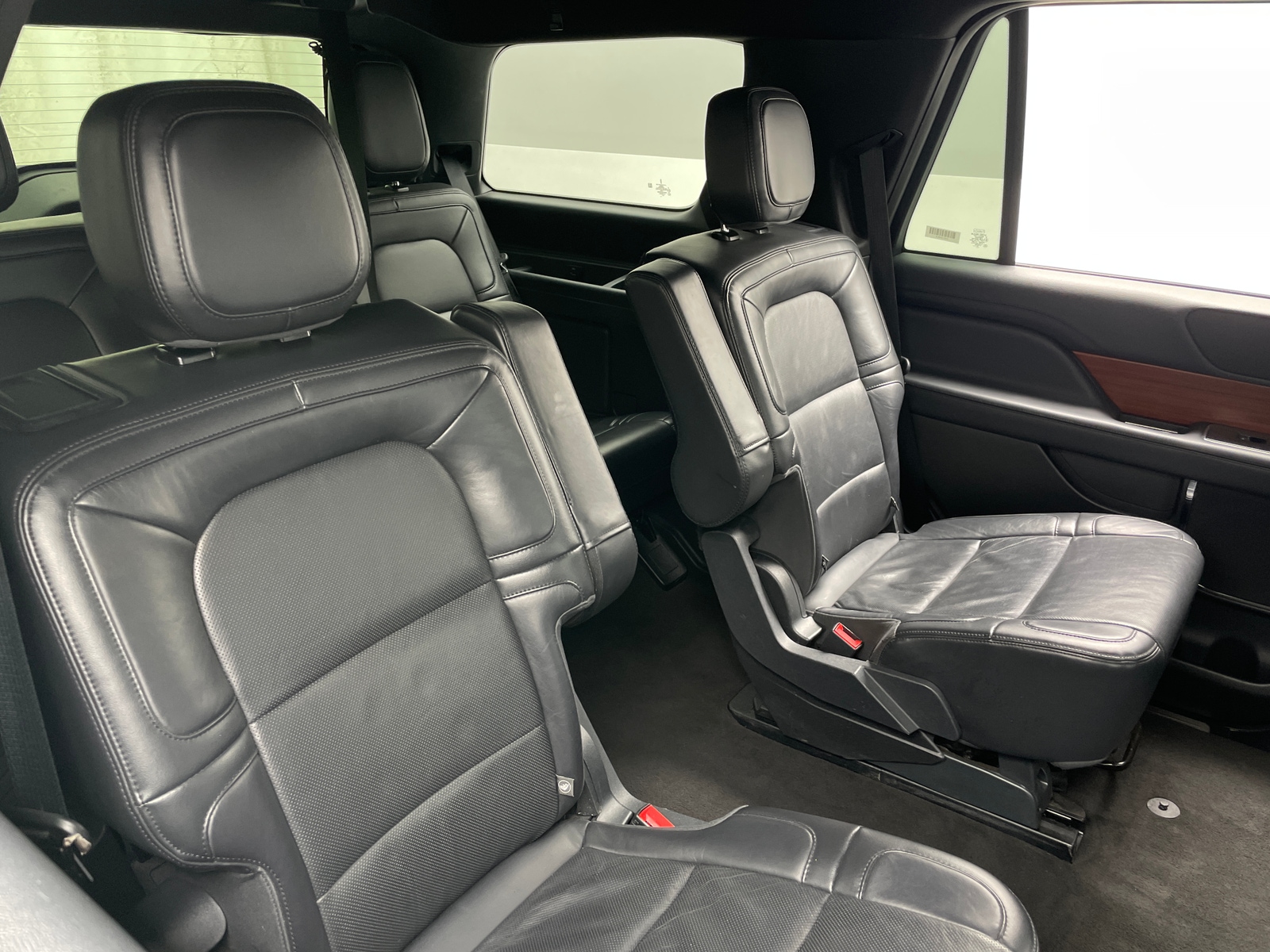 Thumbnail: 2024 Lincoln Navigator - 5