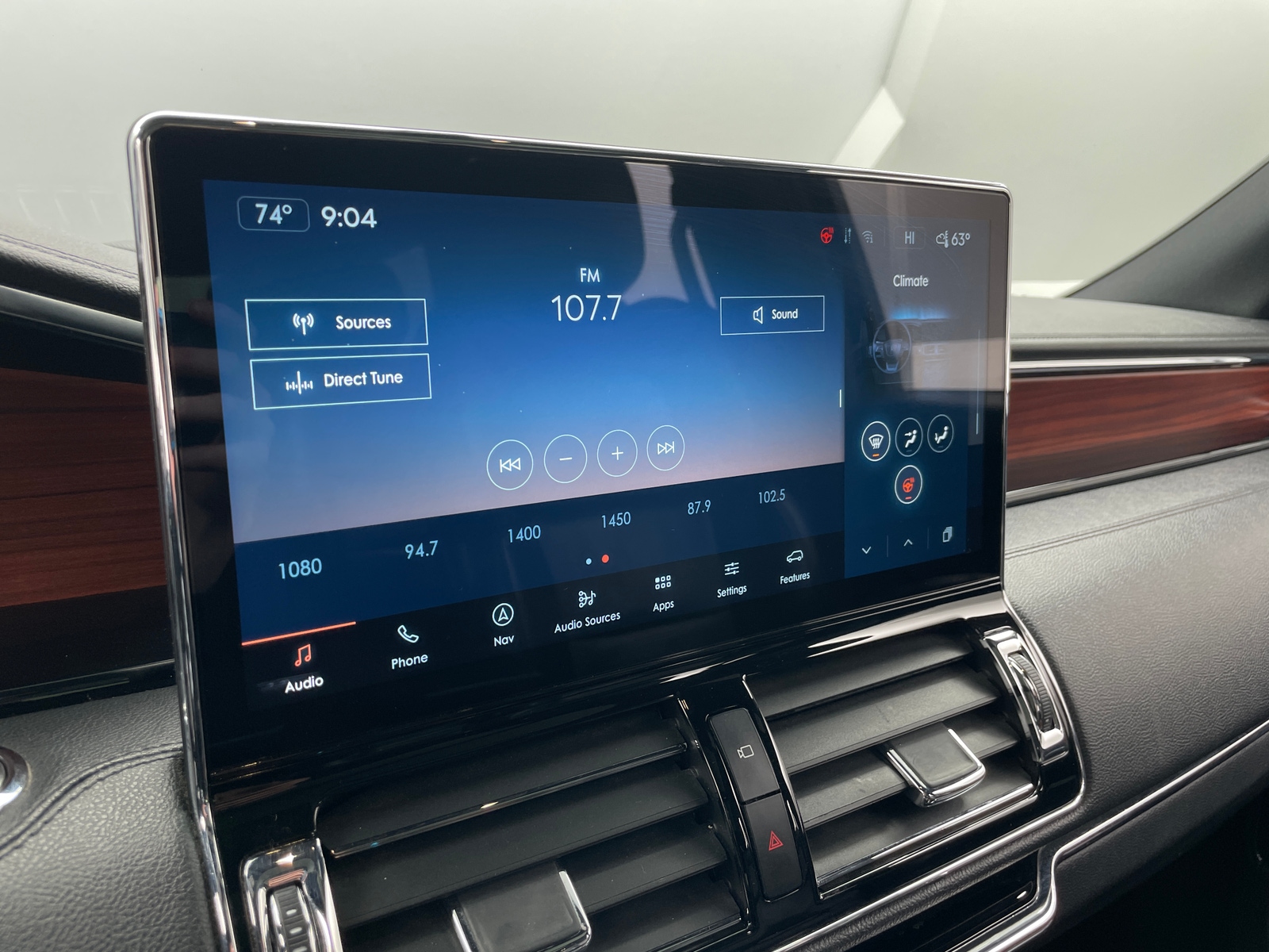 Thumbnail: 2024 Lincoln Navigator - 3