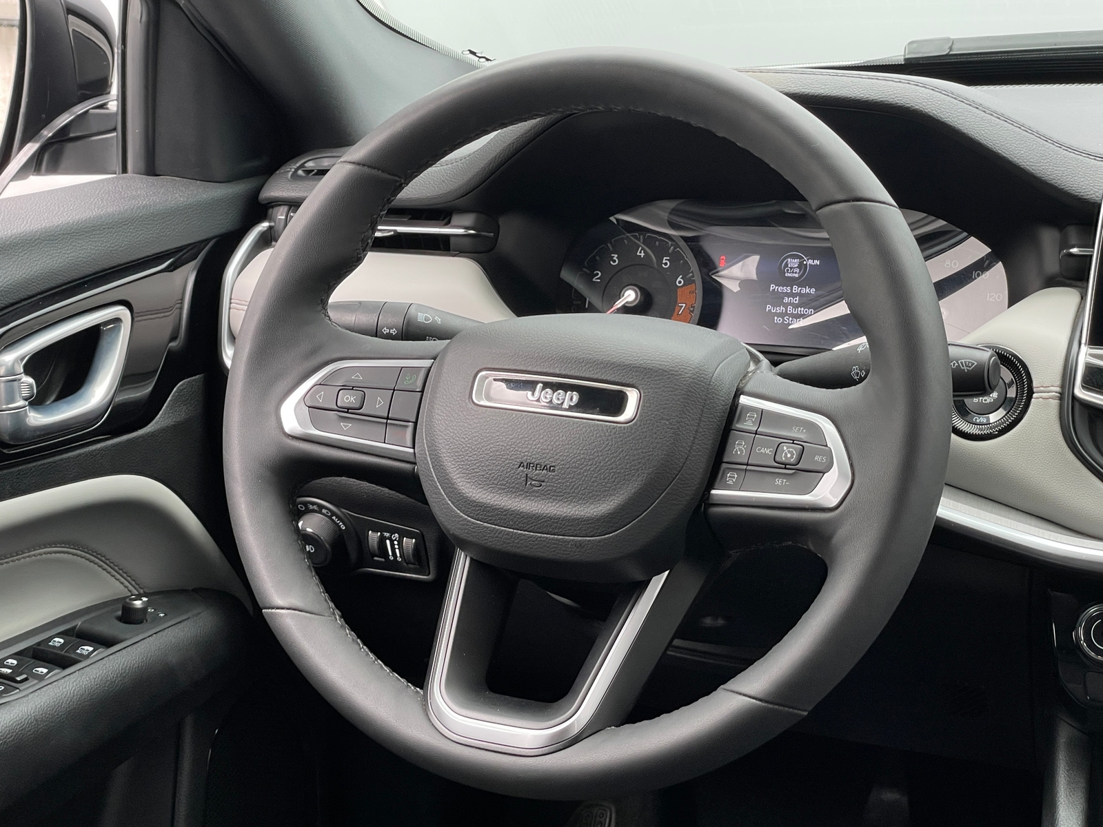 Thumbnail: 2025 Jeep Compass - 4