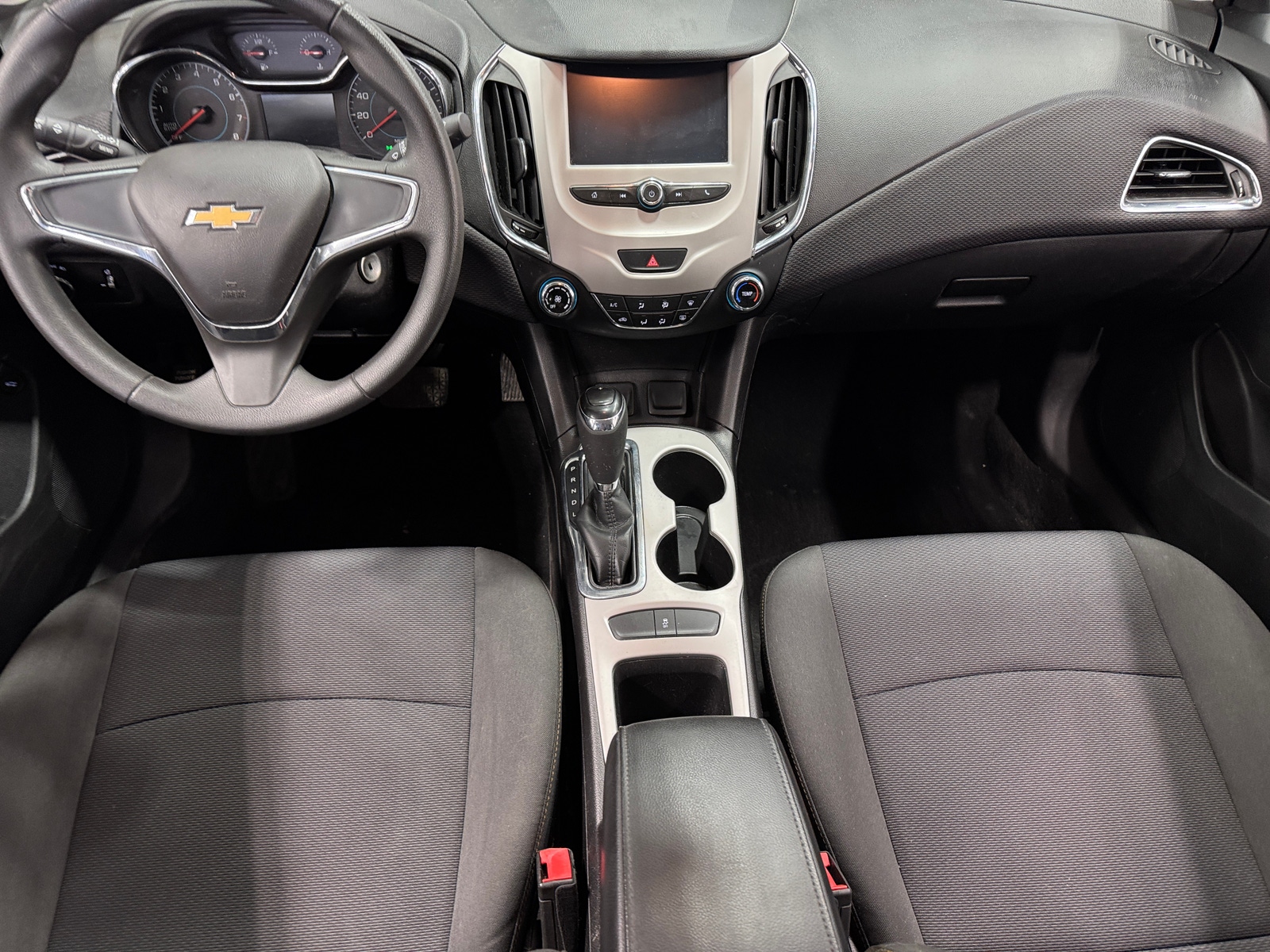 Thumbnail: 2017 Chevrolet Cruze - 3