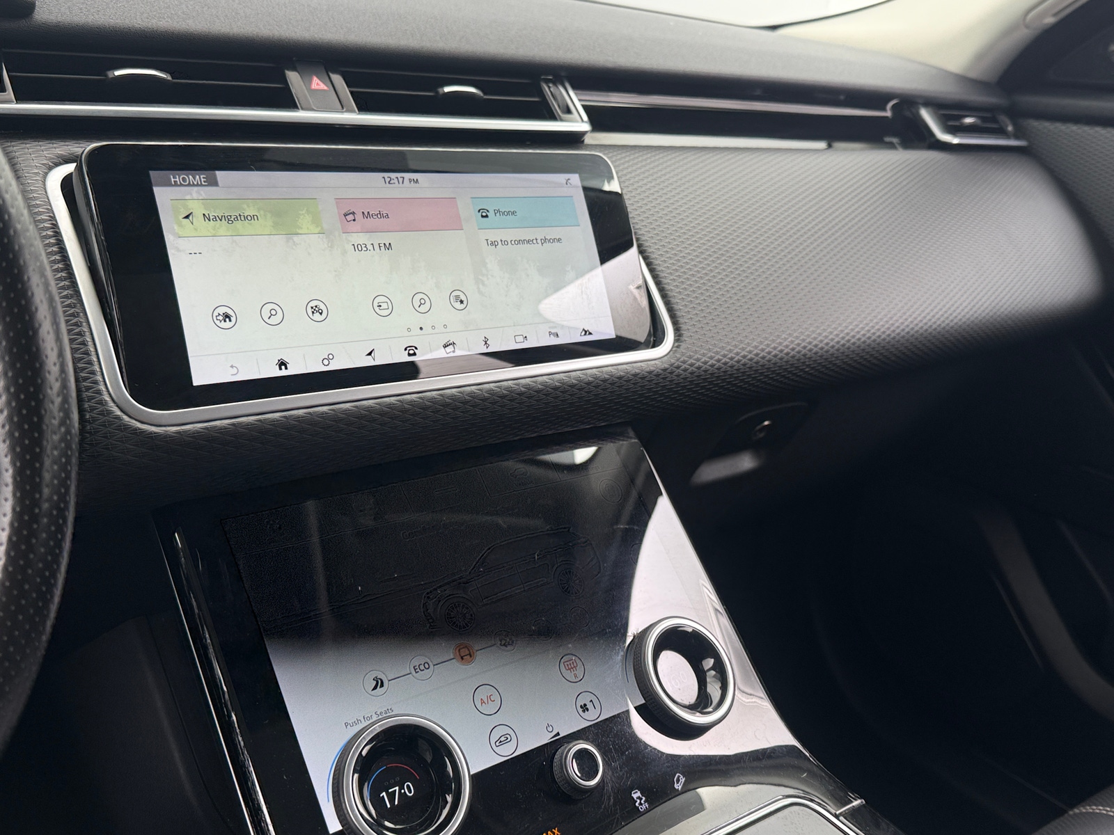 Thumbnail: 2020 Land Rover Range Rover Velar - 4