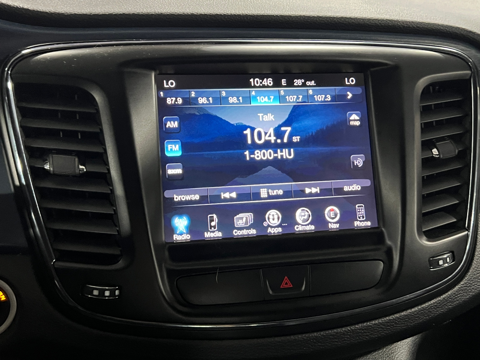 Thumbnail: 2016 Chrysler 200 - 3