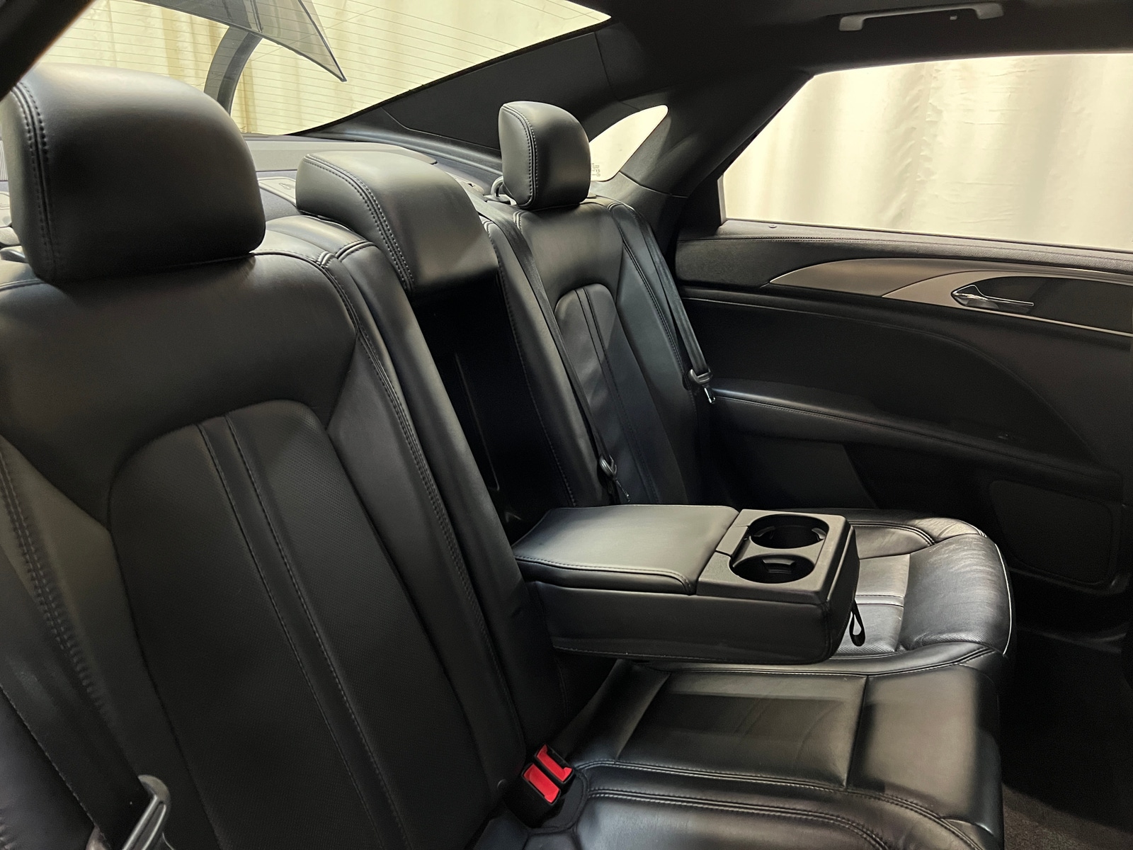 Thumbnail: 2017 Lincoln MKZ - 5