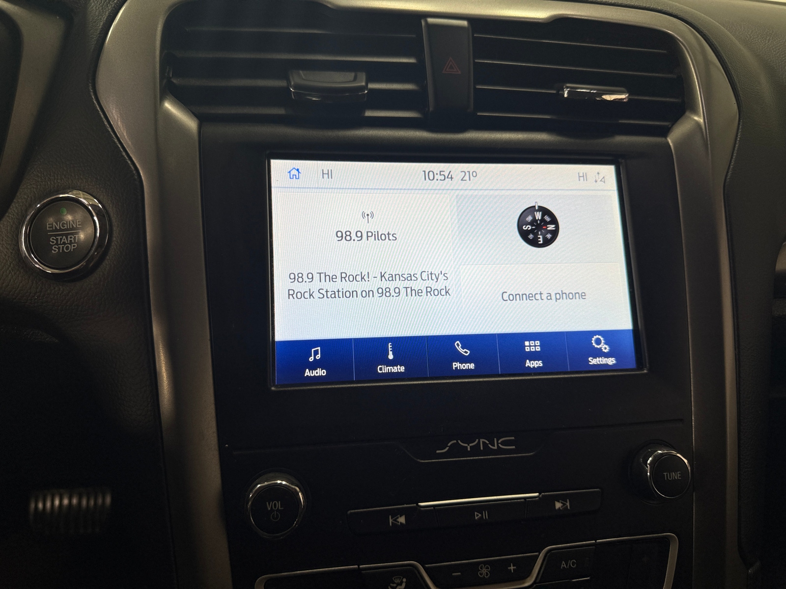 Thumbnail: 2020 Ford Fusion - 4