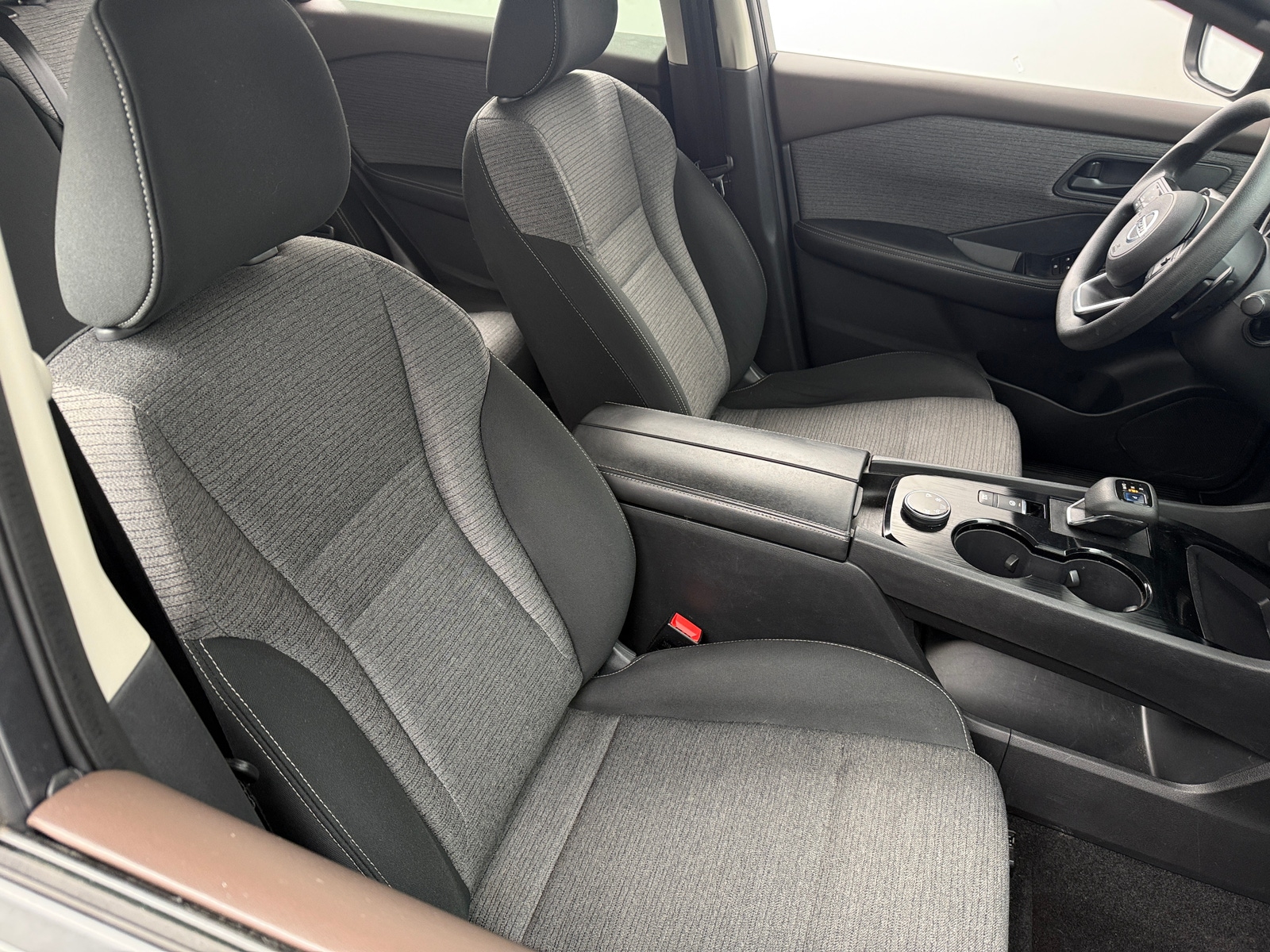 Thumbnail: 2021 Nissan Rogue - 2