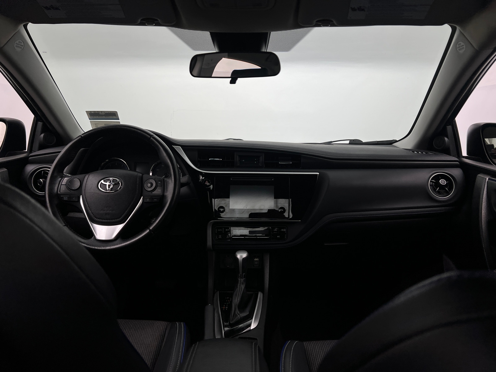 Thumbnail: 2019 Toyota Corolla - 3